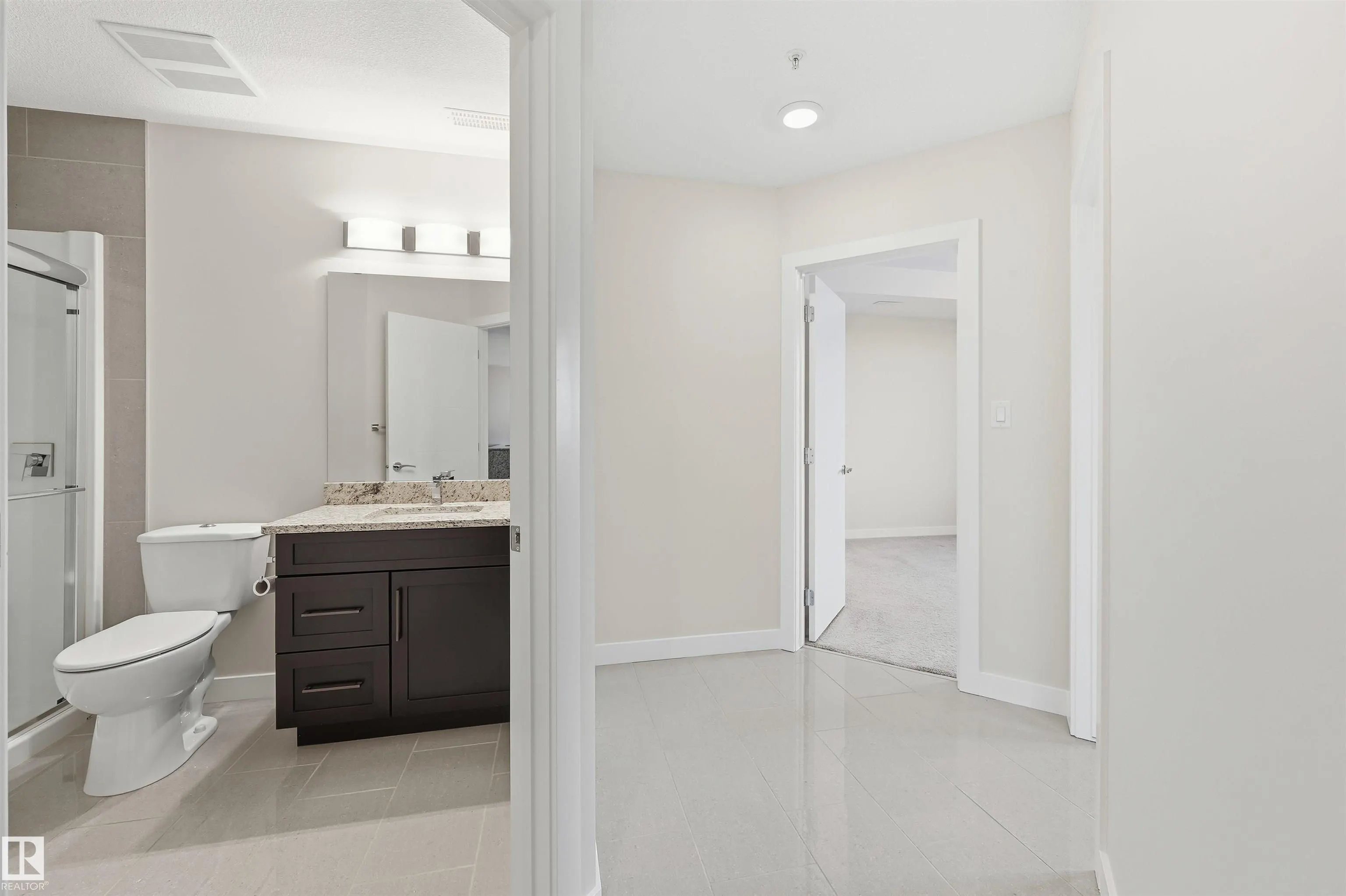 625 LEGER Way