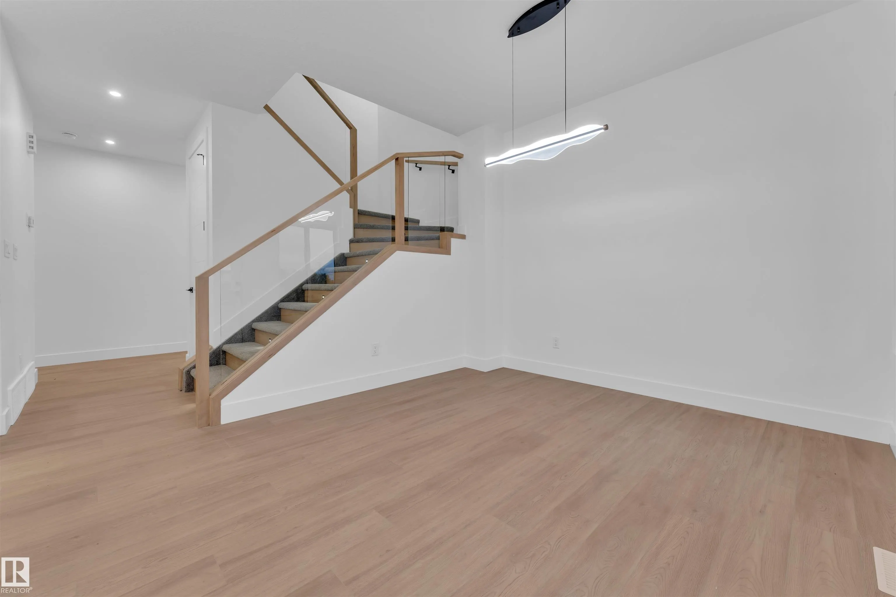 6310 20 Street