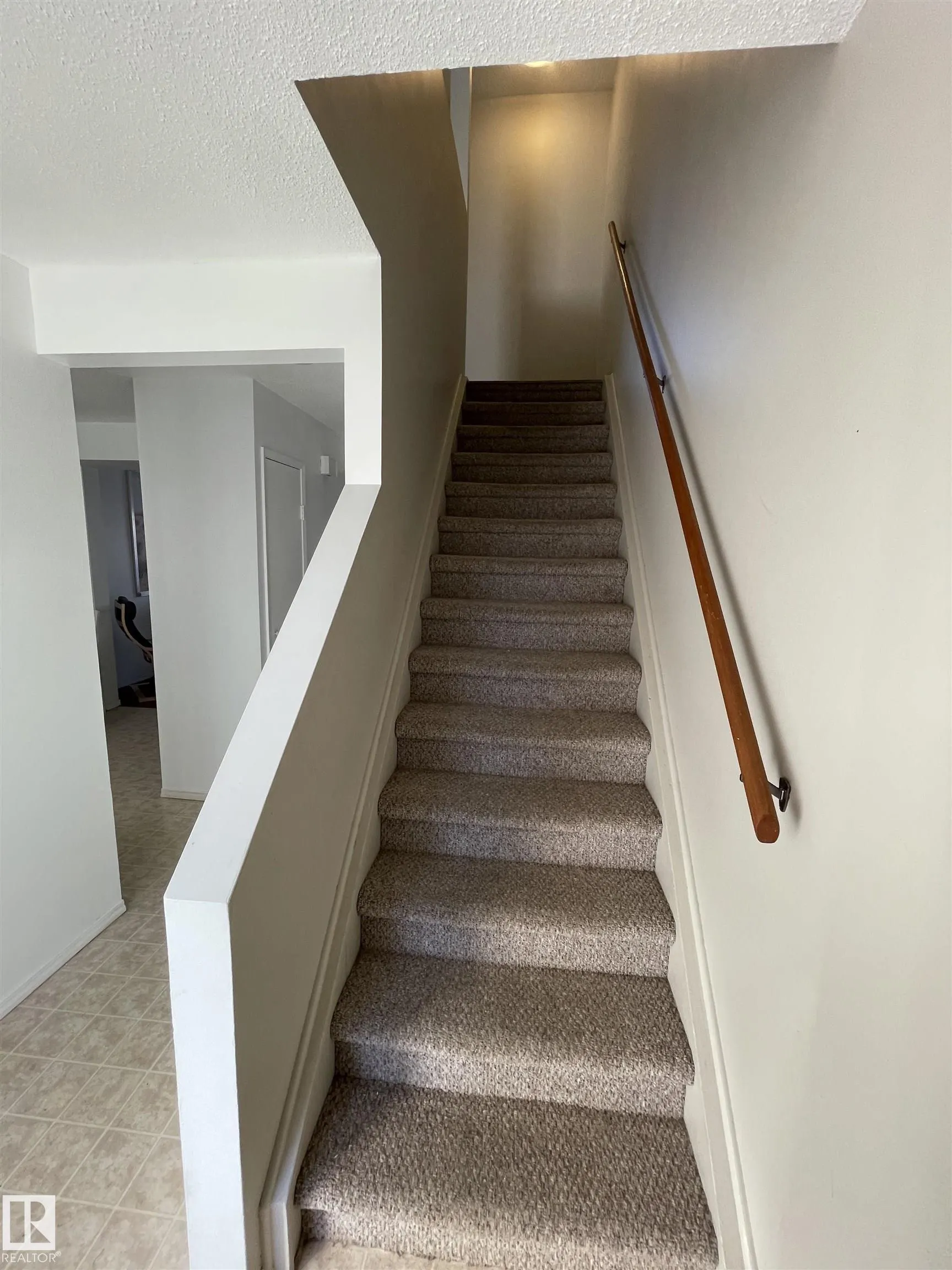 132 DICKINSFIELD Court