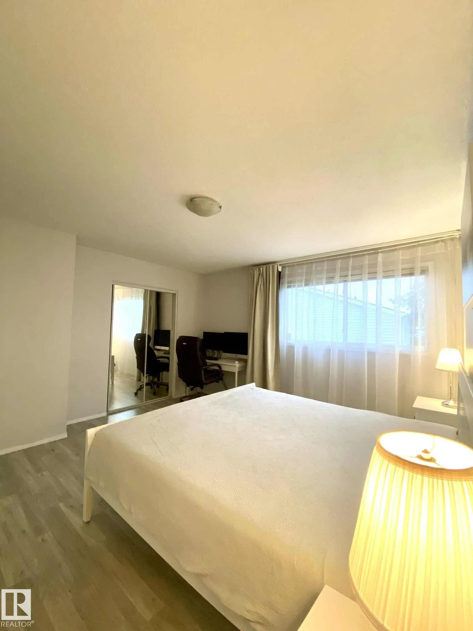 132 DICKINSFIELD Court