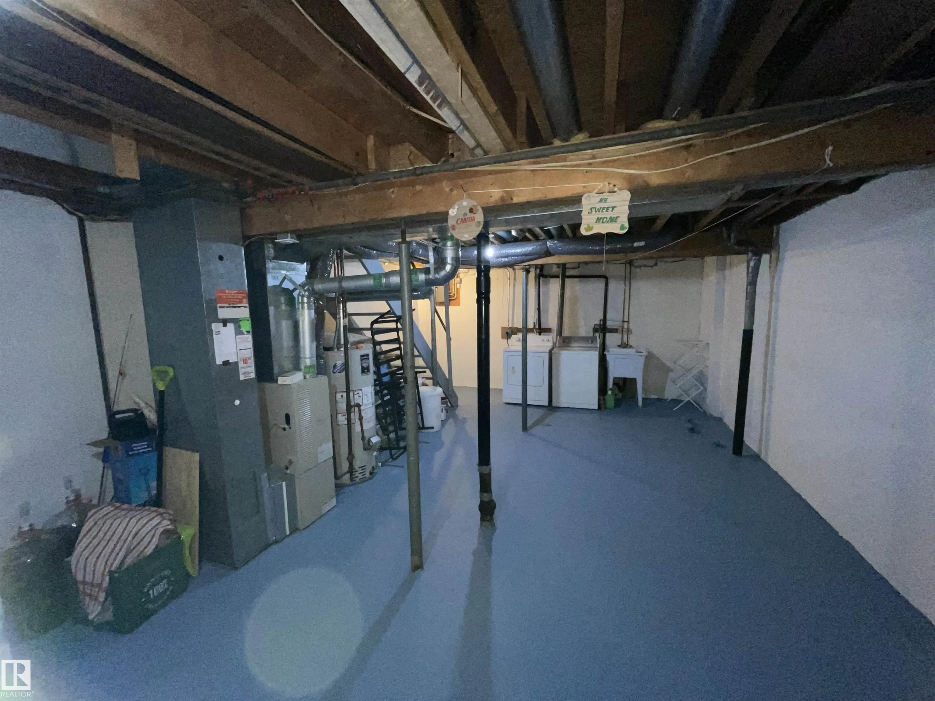 132 DICKINSFIELD Court