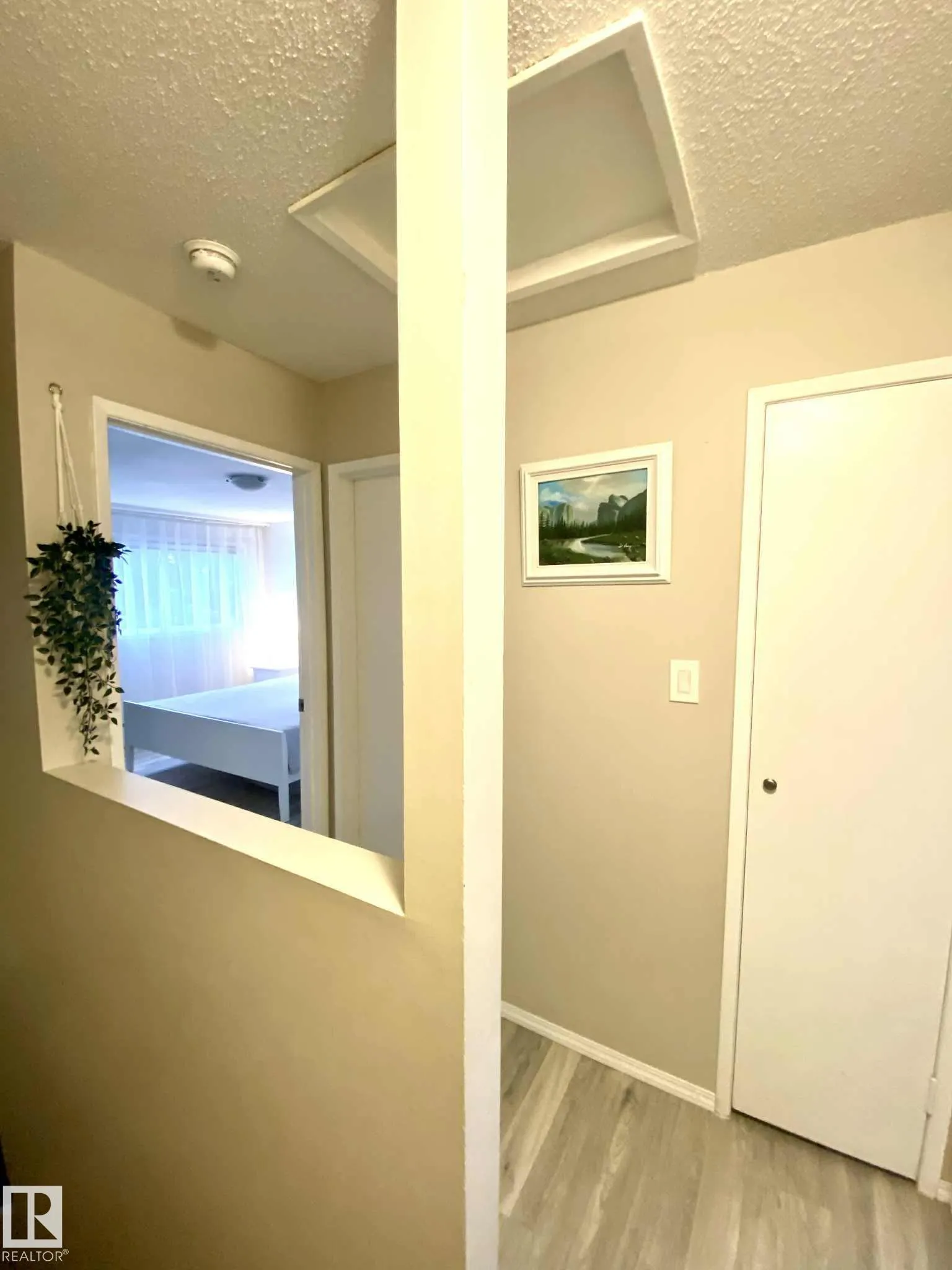 132 DICKINSFIELD Court