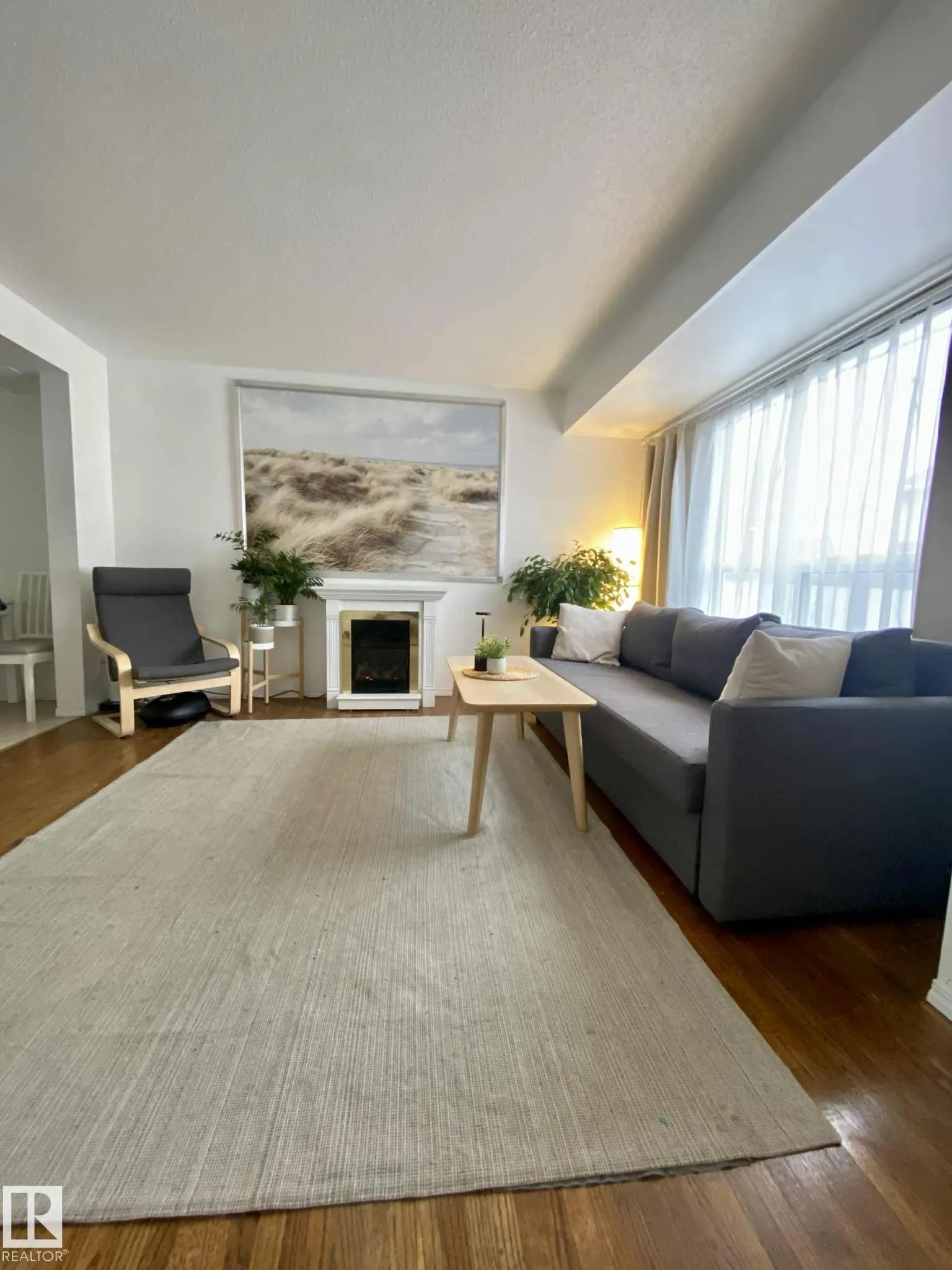 132 DICKINSFIELD Court