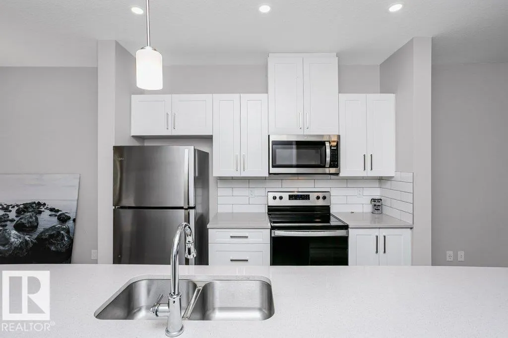 320 Secord Boulevard