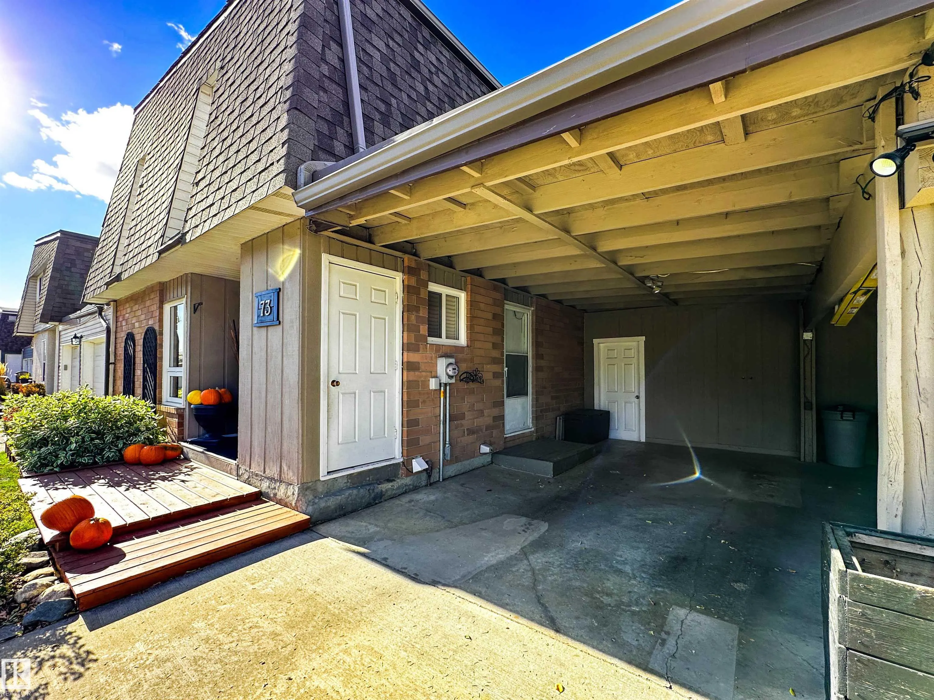 73 GREENFIELD Estates