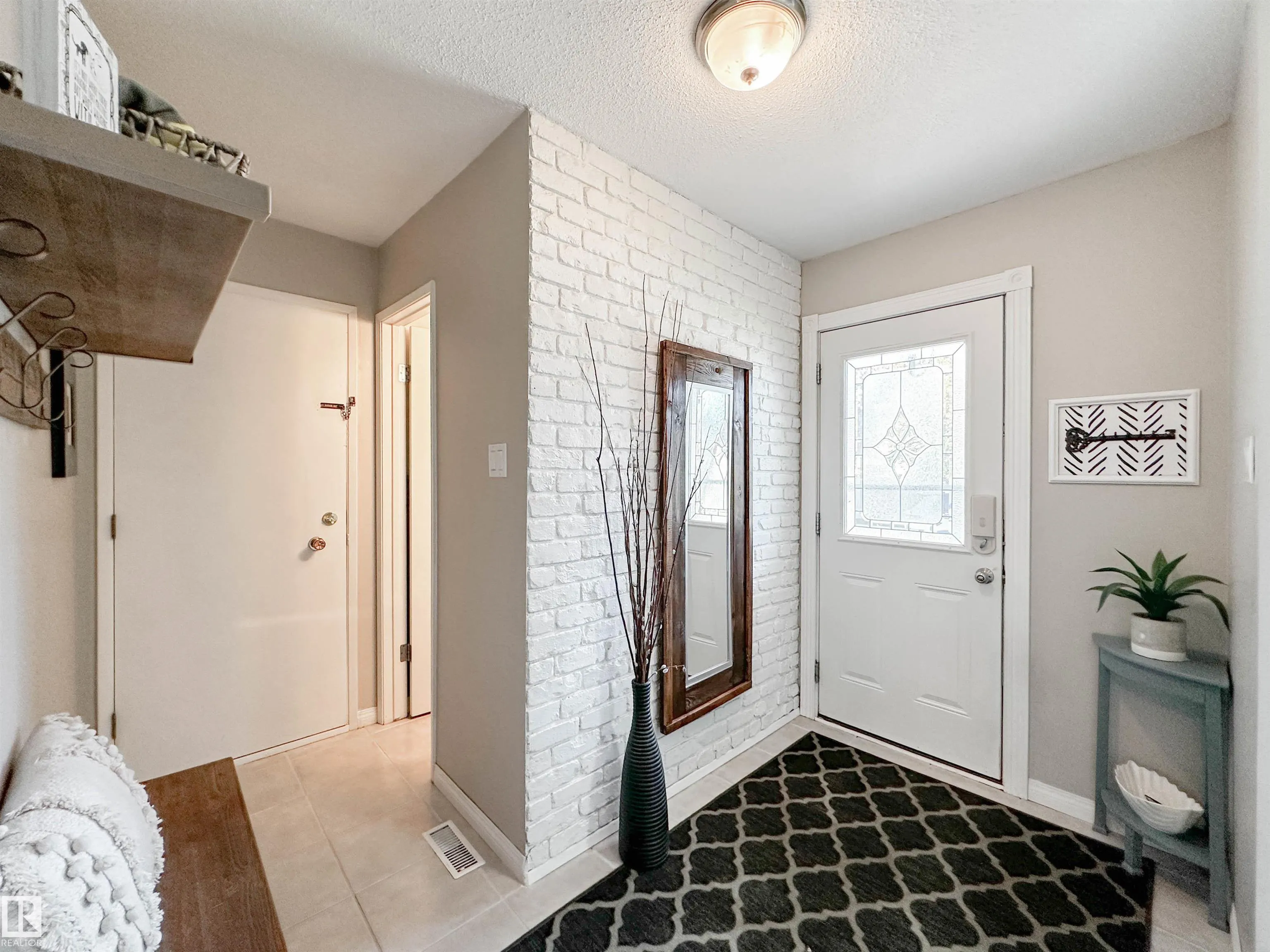 73 GREENFIELD Estates