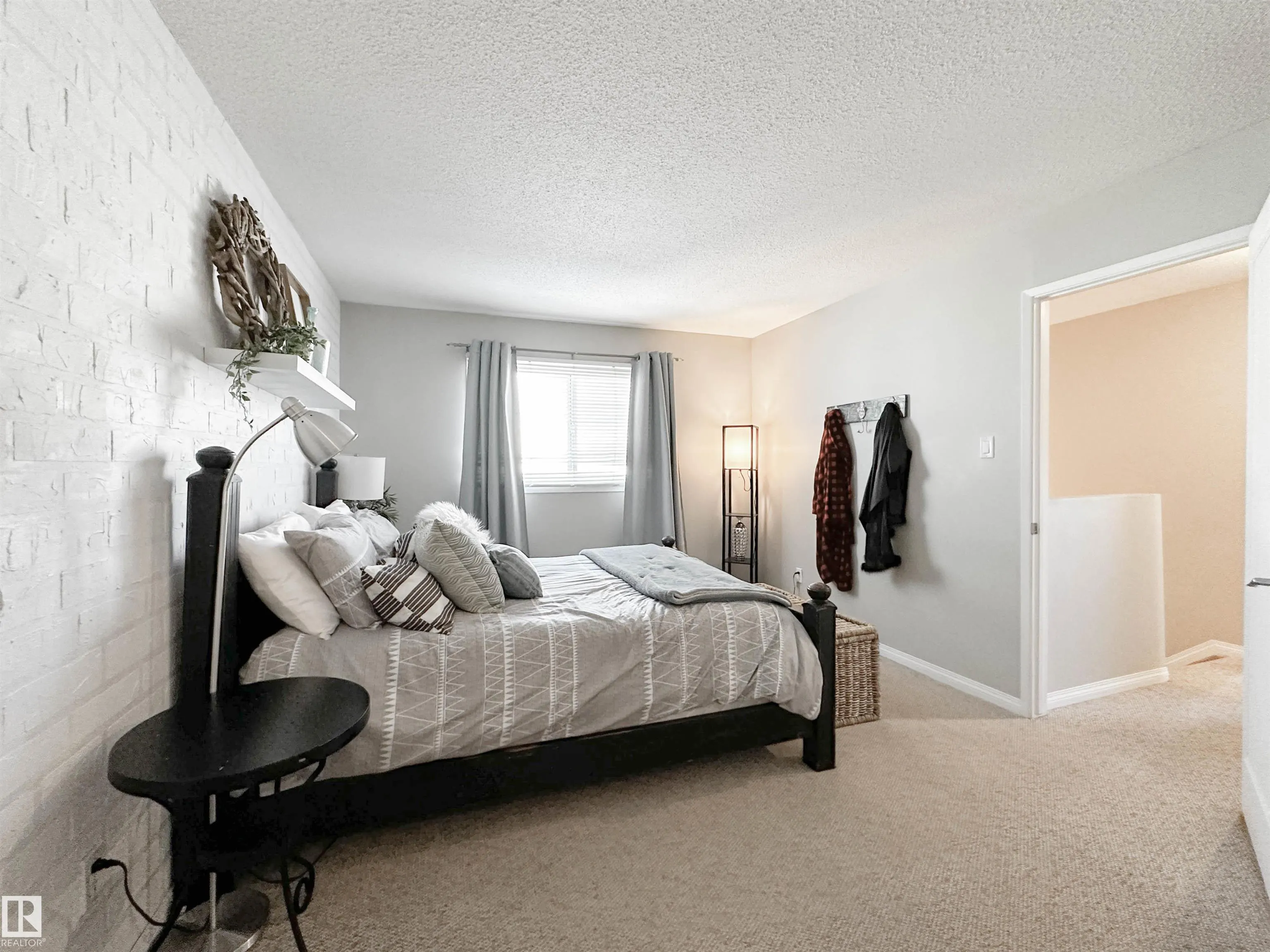 73 GREENFIELD Estates