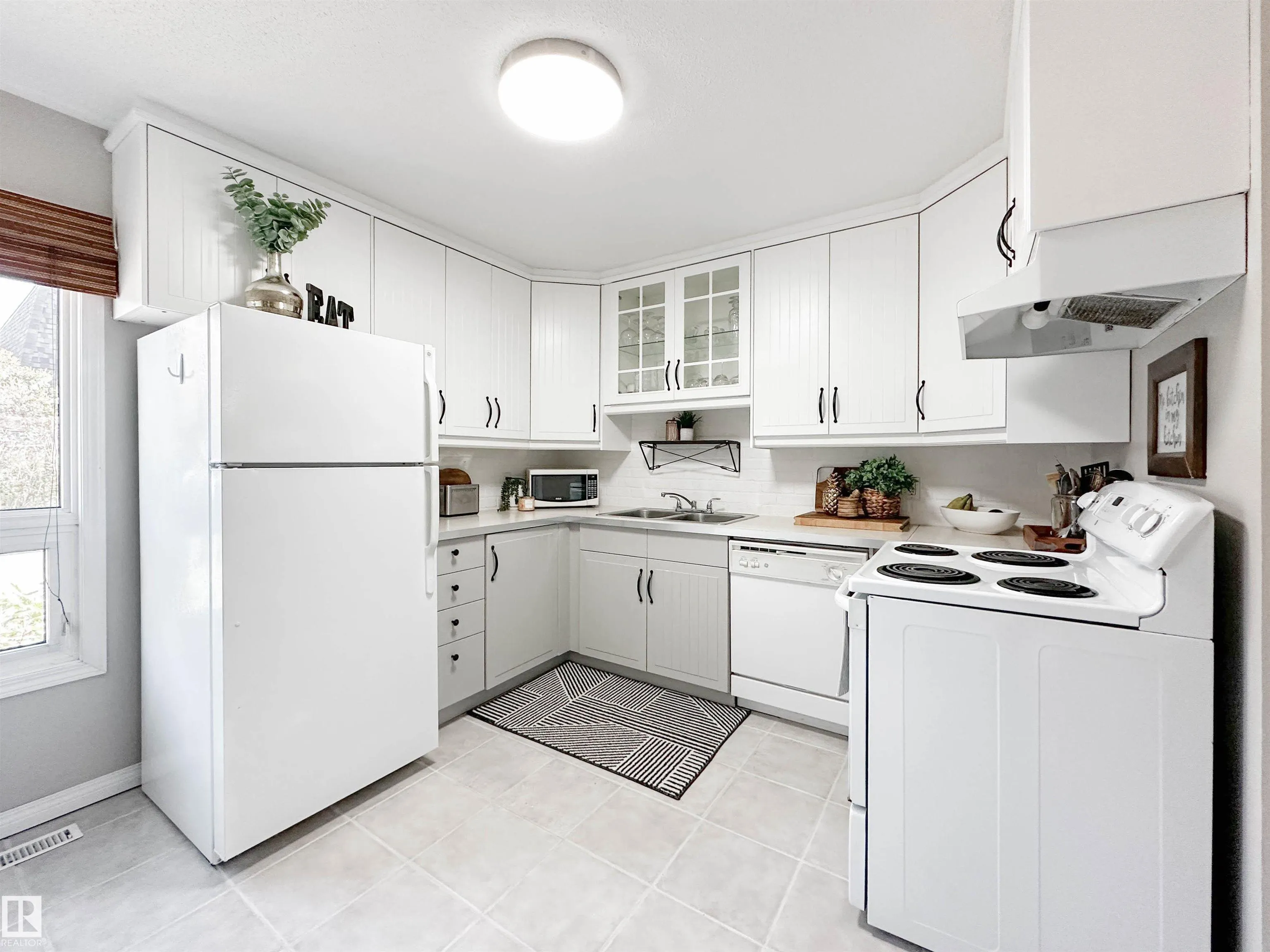 73 GREENFIELD Estates