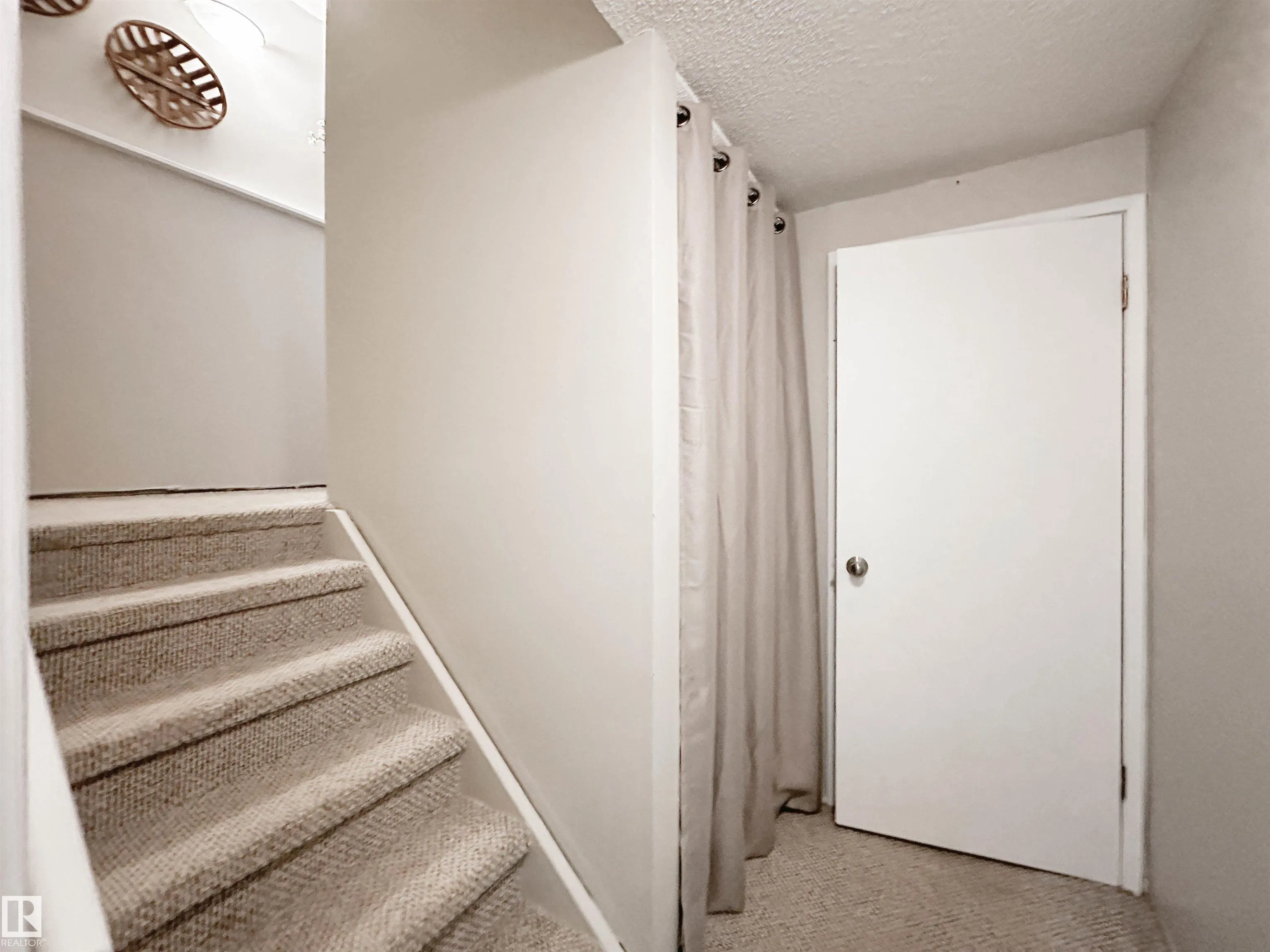 73 GREENFIELD Estates