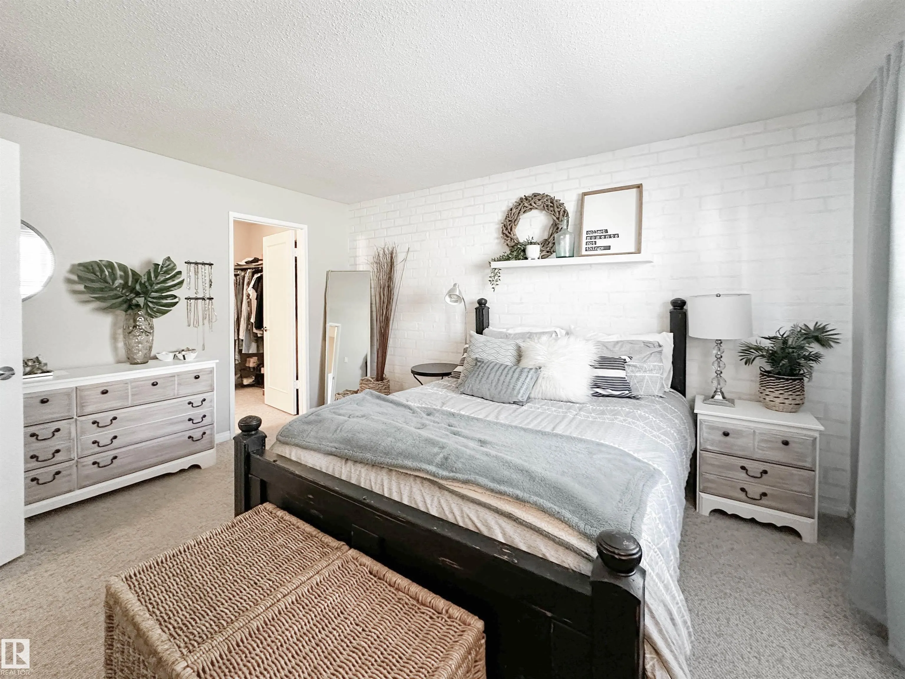 73 GREENFIELD Estates