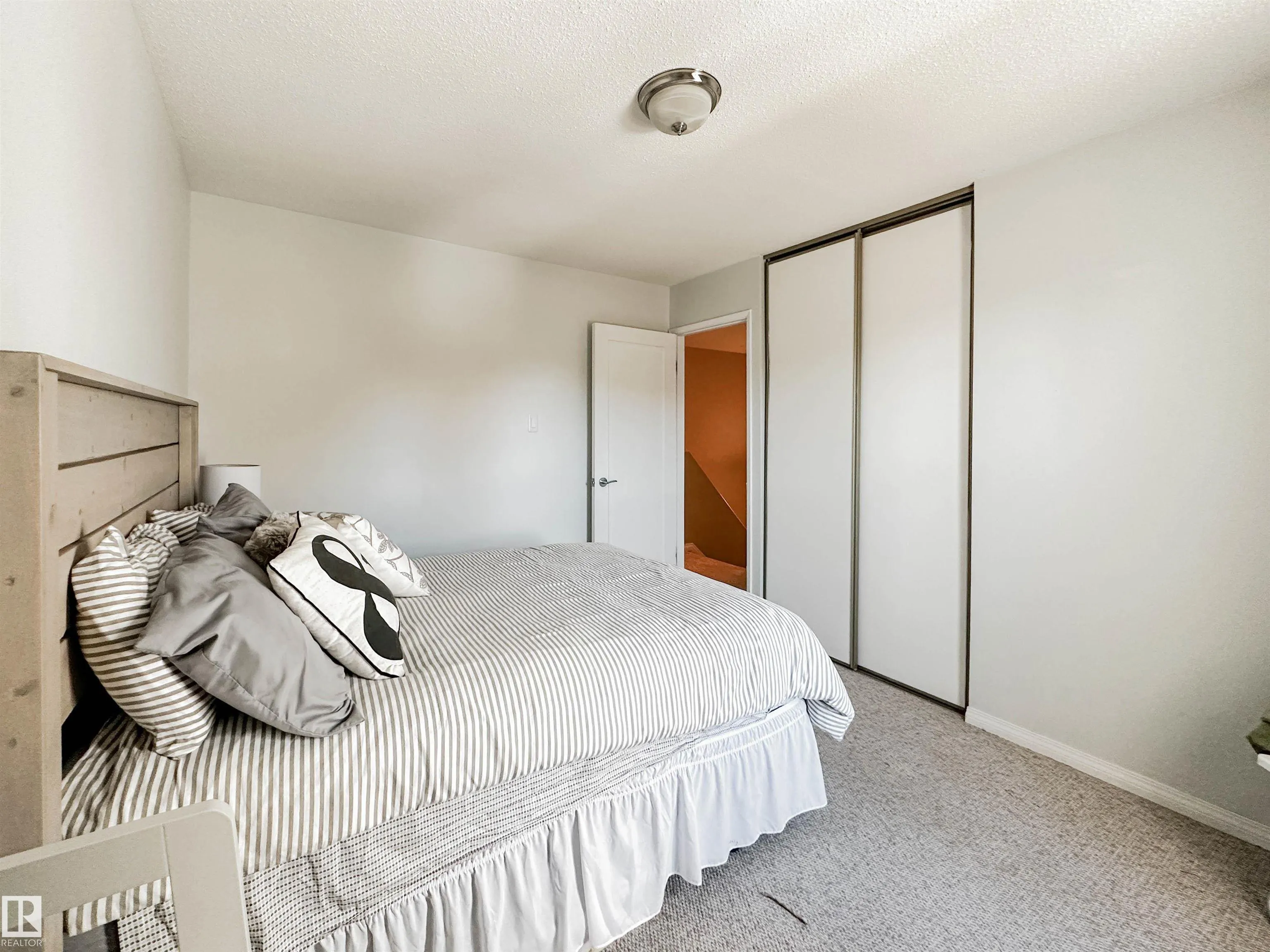 73 GREENFIELD Estates