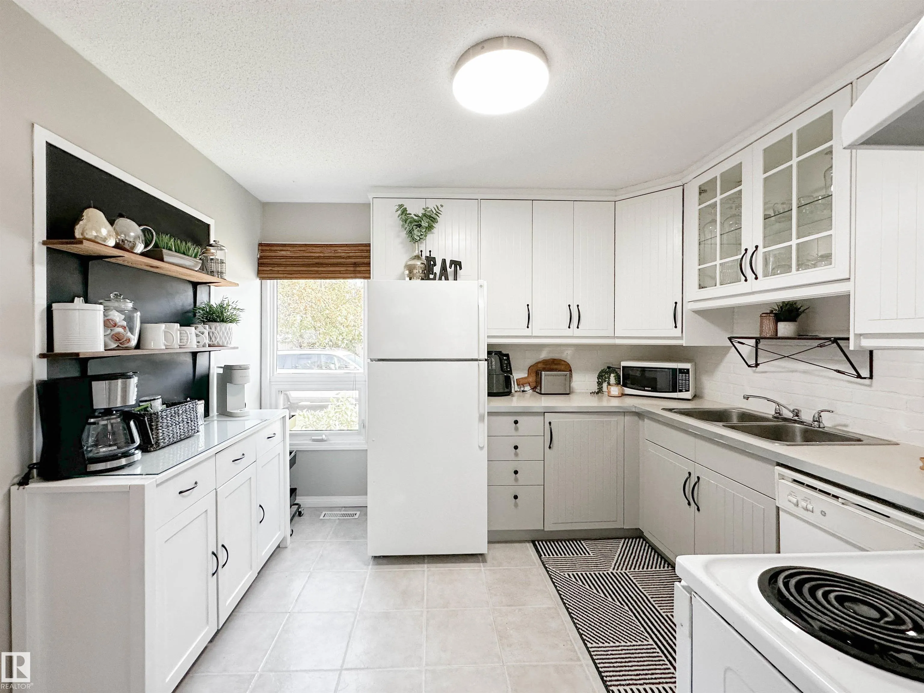 73 GREENFIELD Estates