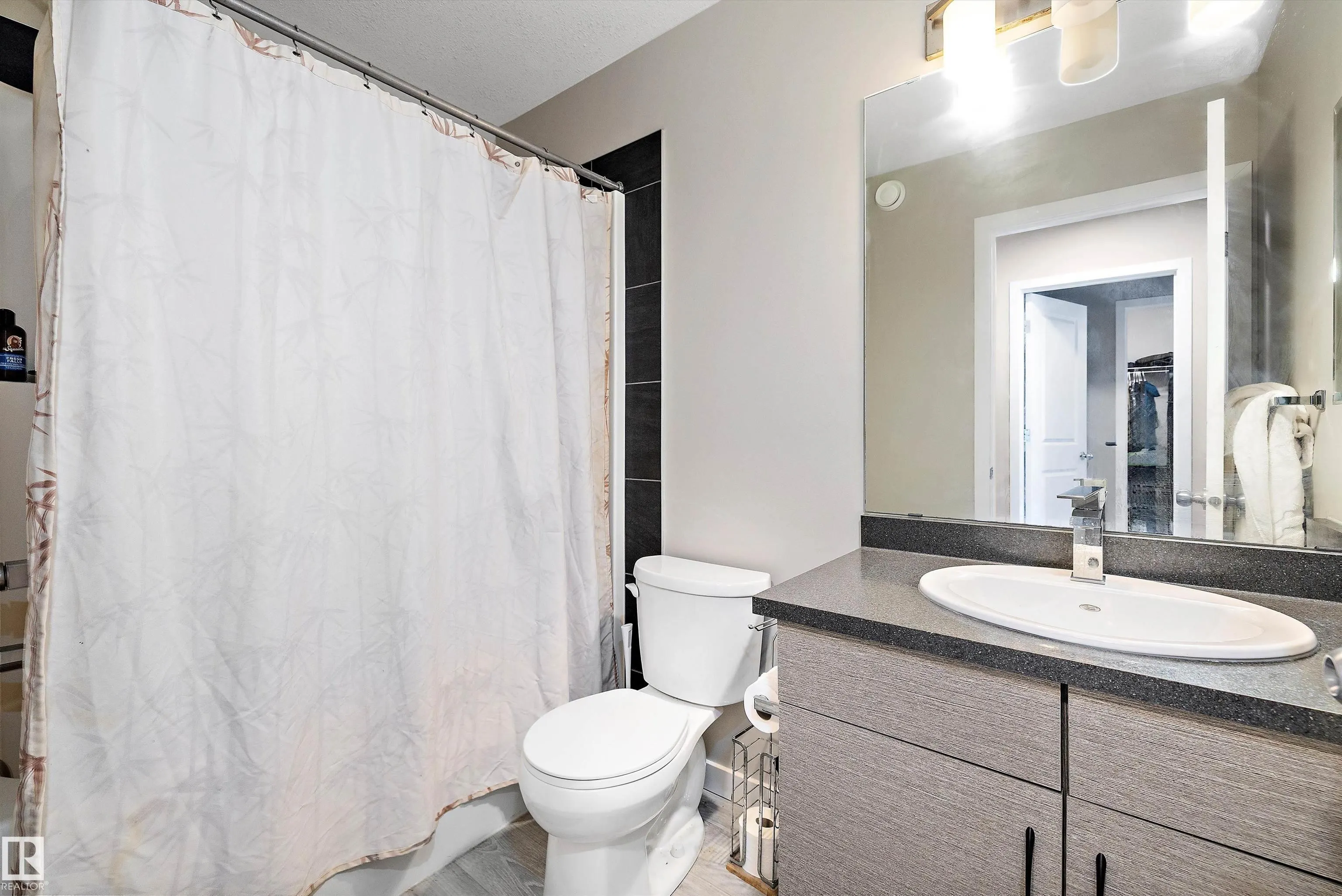 681 EAGLESON Crescent