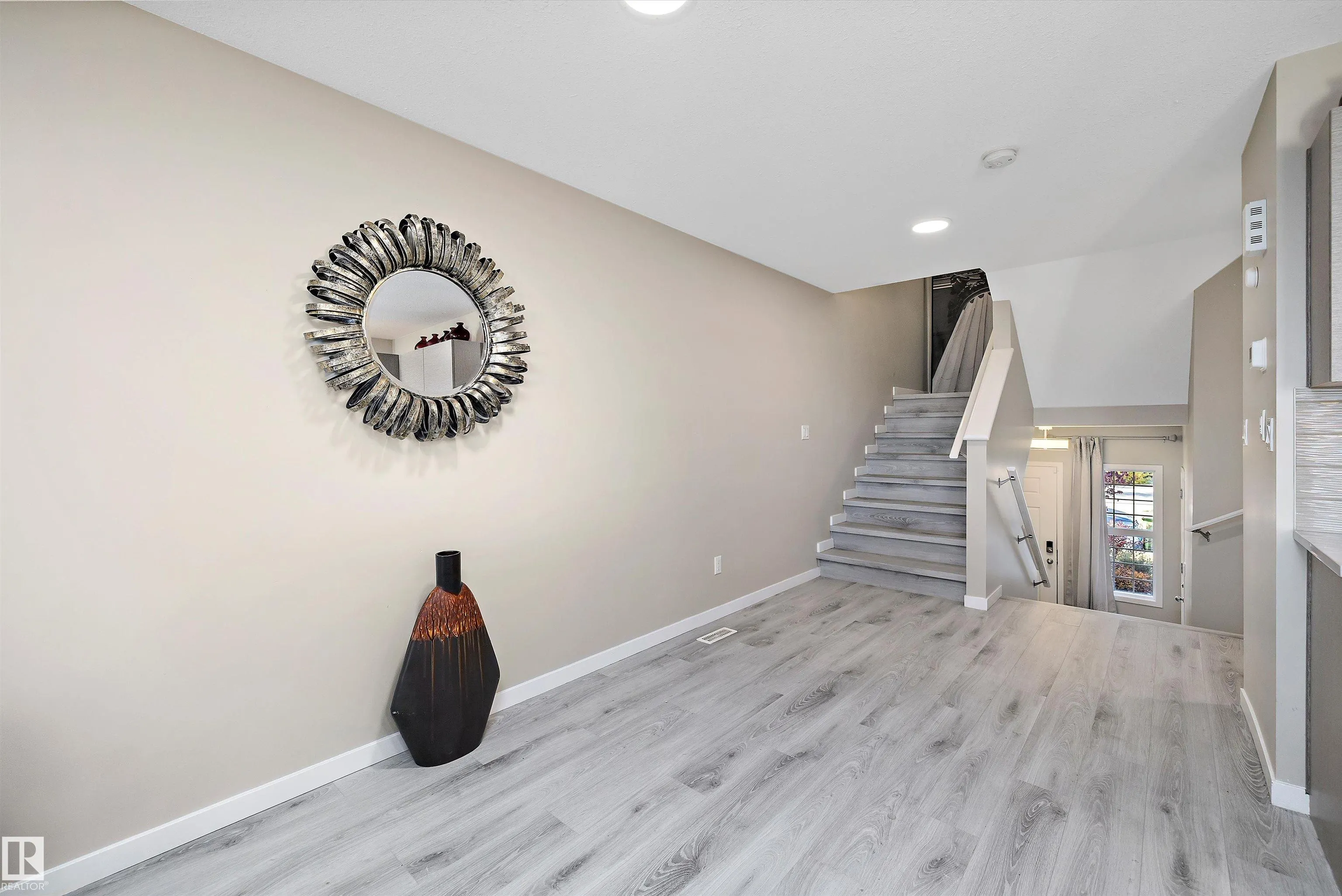 681 EAGLESON Crescent