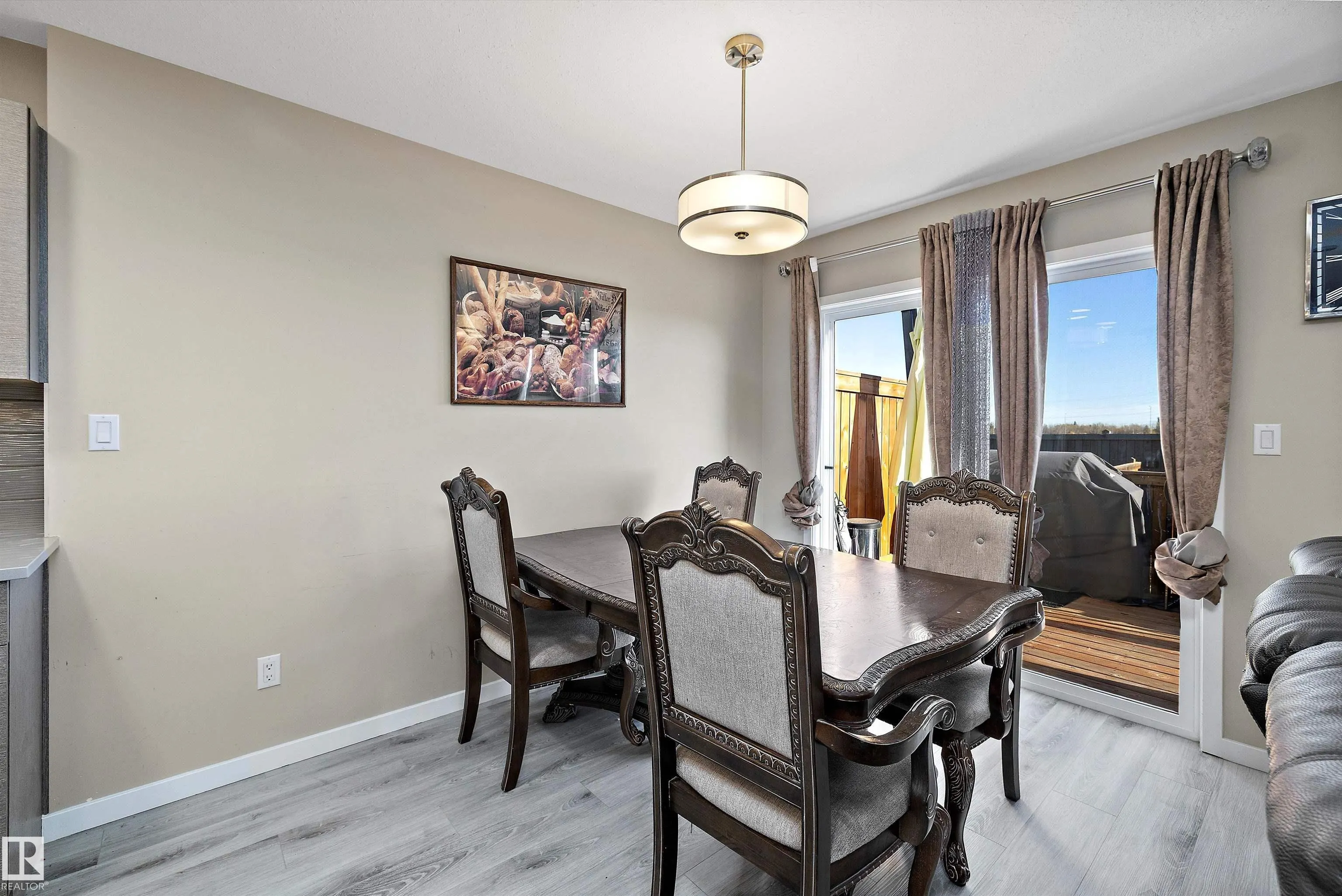 681 EAGLESON Crescent