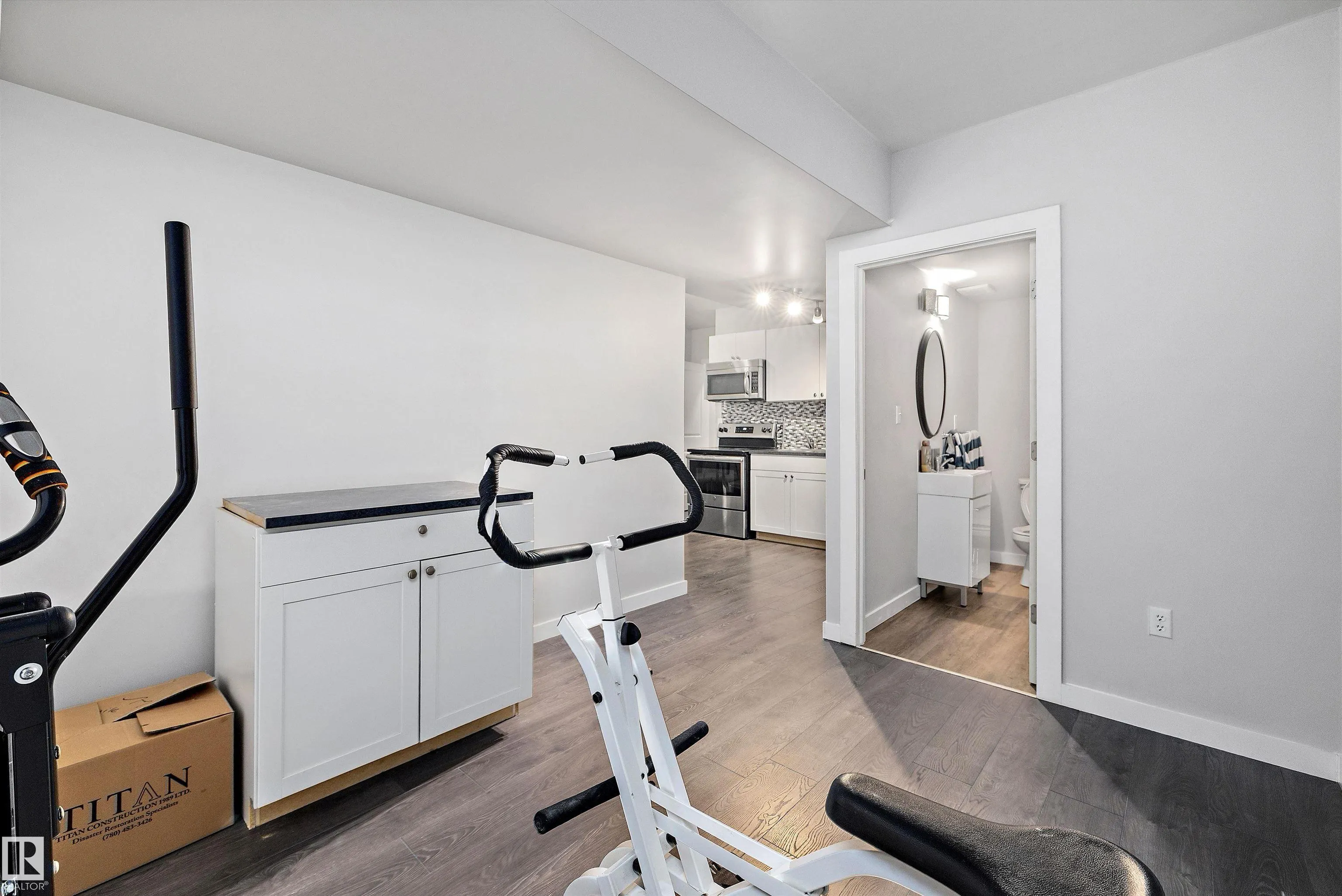 681 EAGLESON Crescent