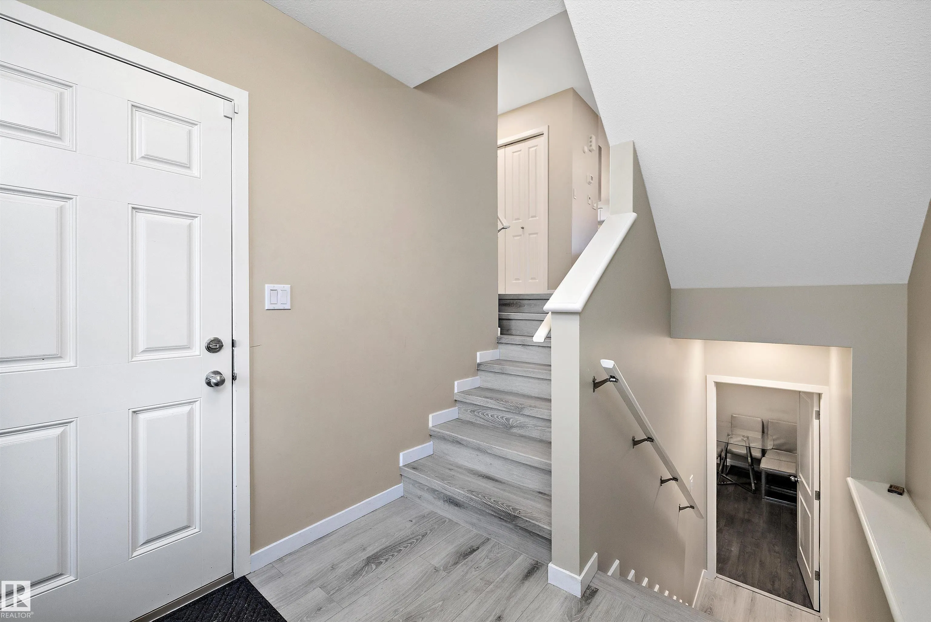 681 EAGLESON Crescent