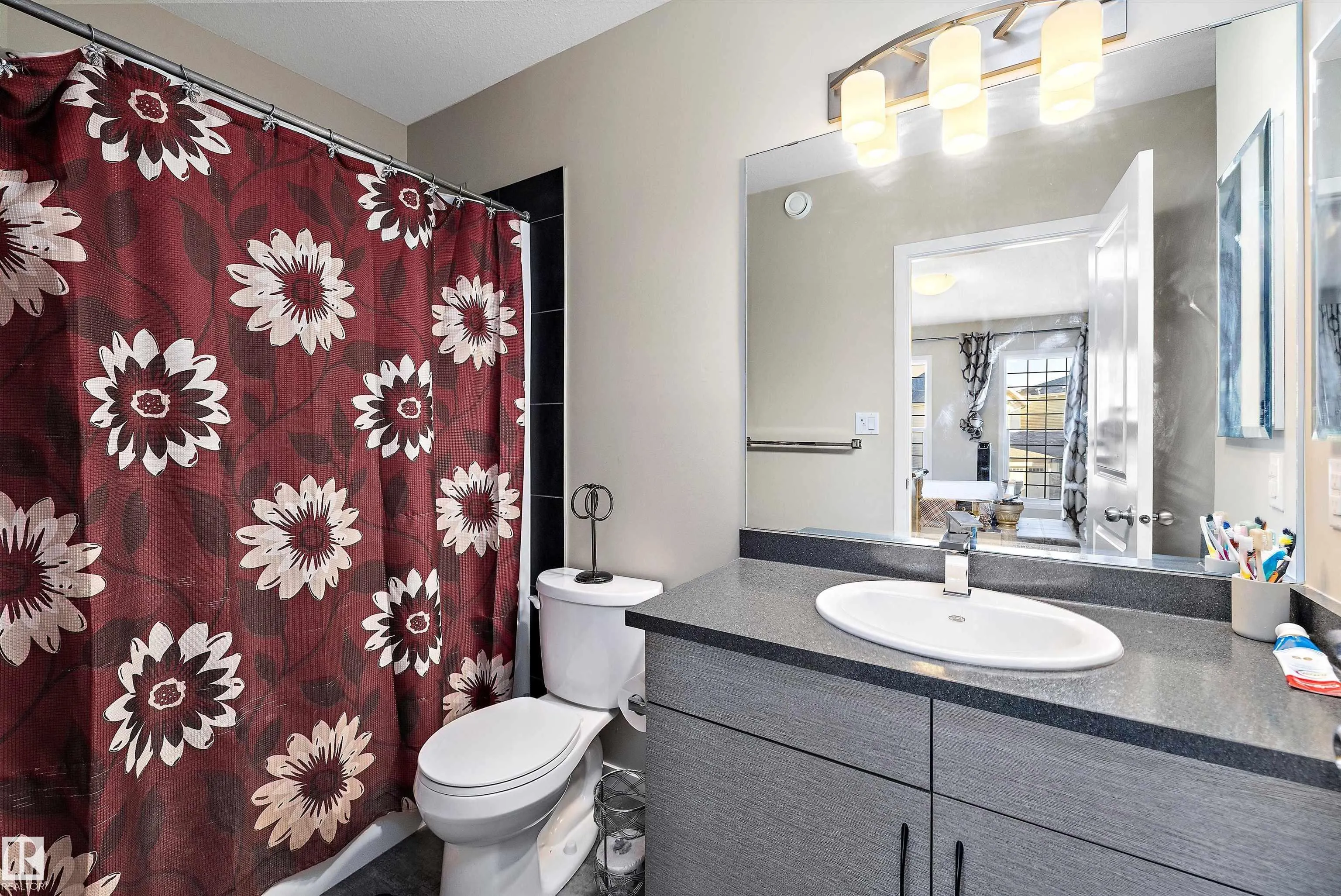 681 EAGLESON Crescent