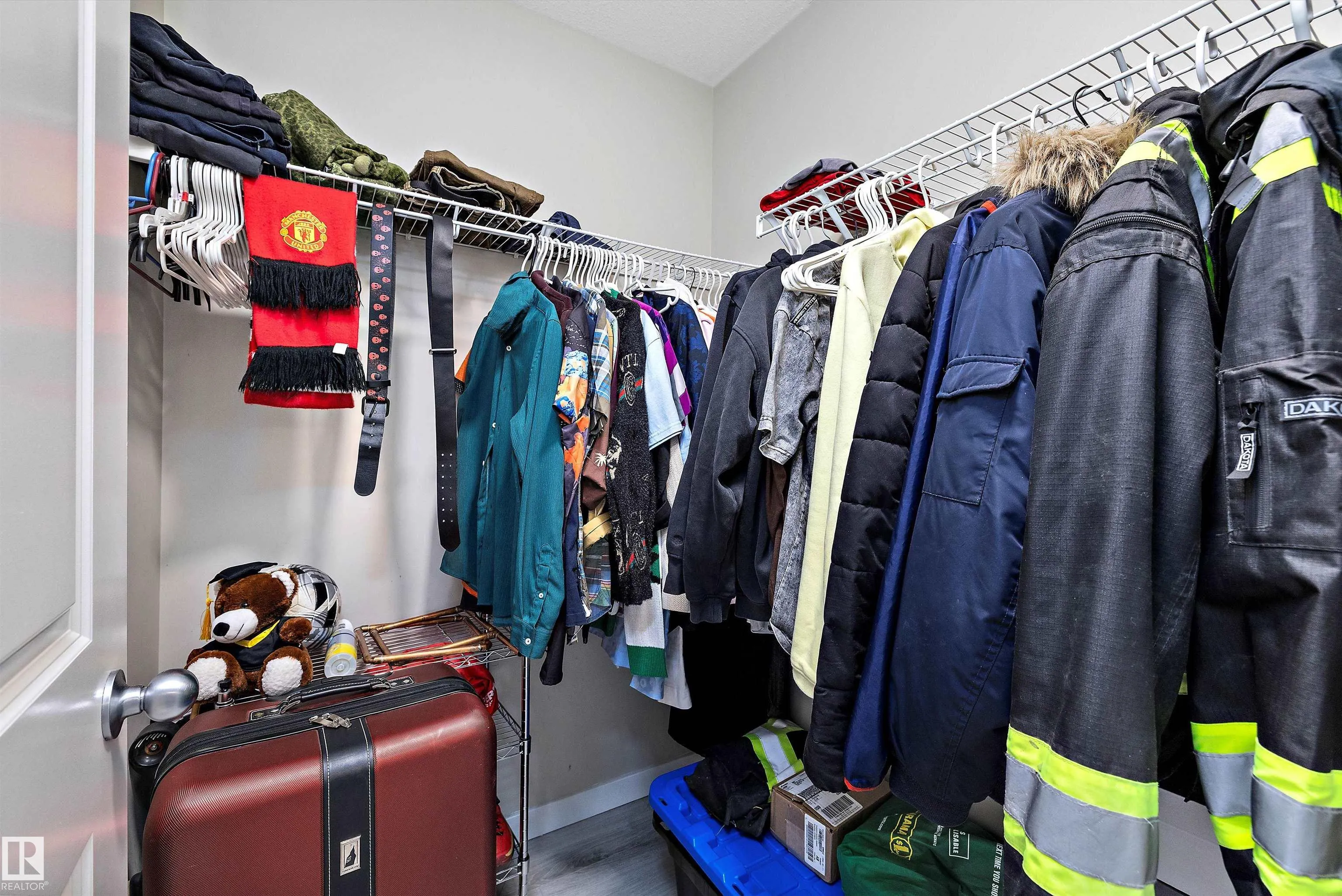 681 EAGLESON Crescent