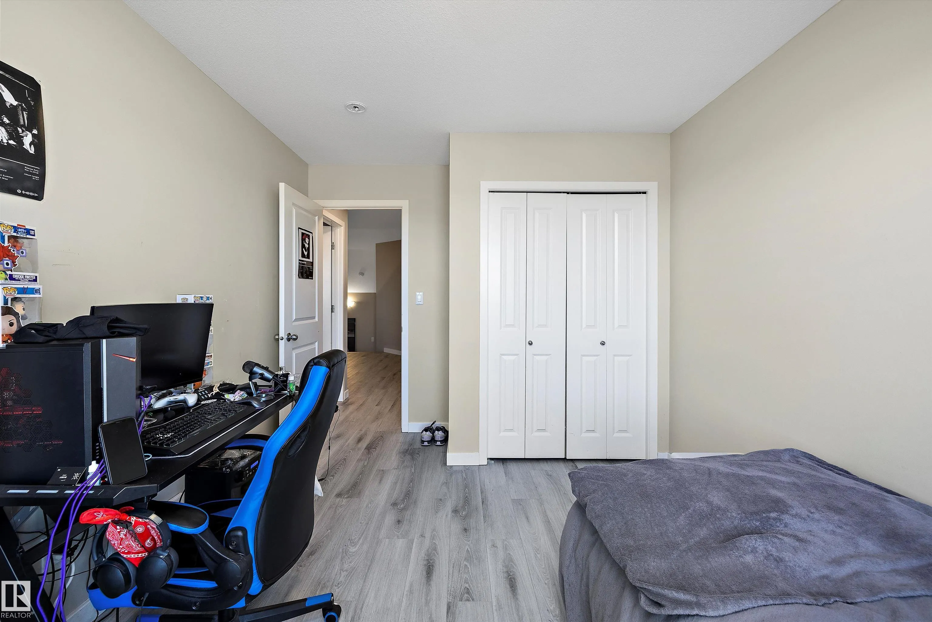 681 EAGLESON Crescent