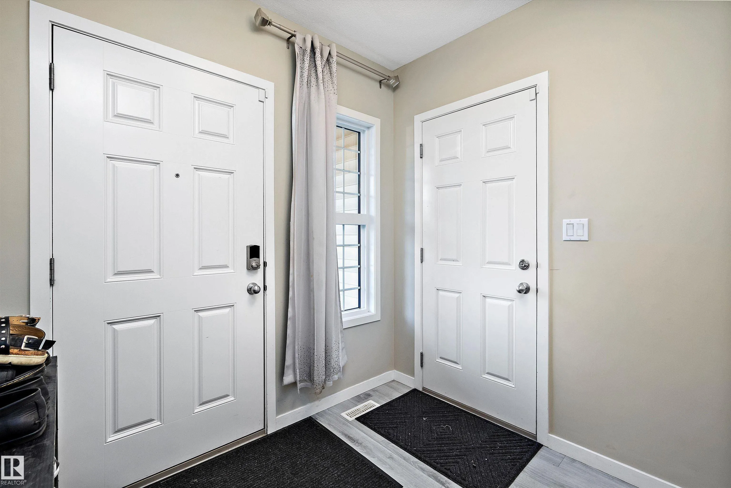 681 EAGLESON Crescent