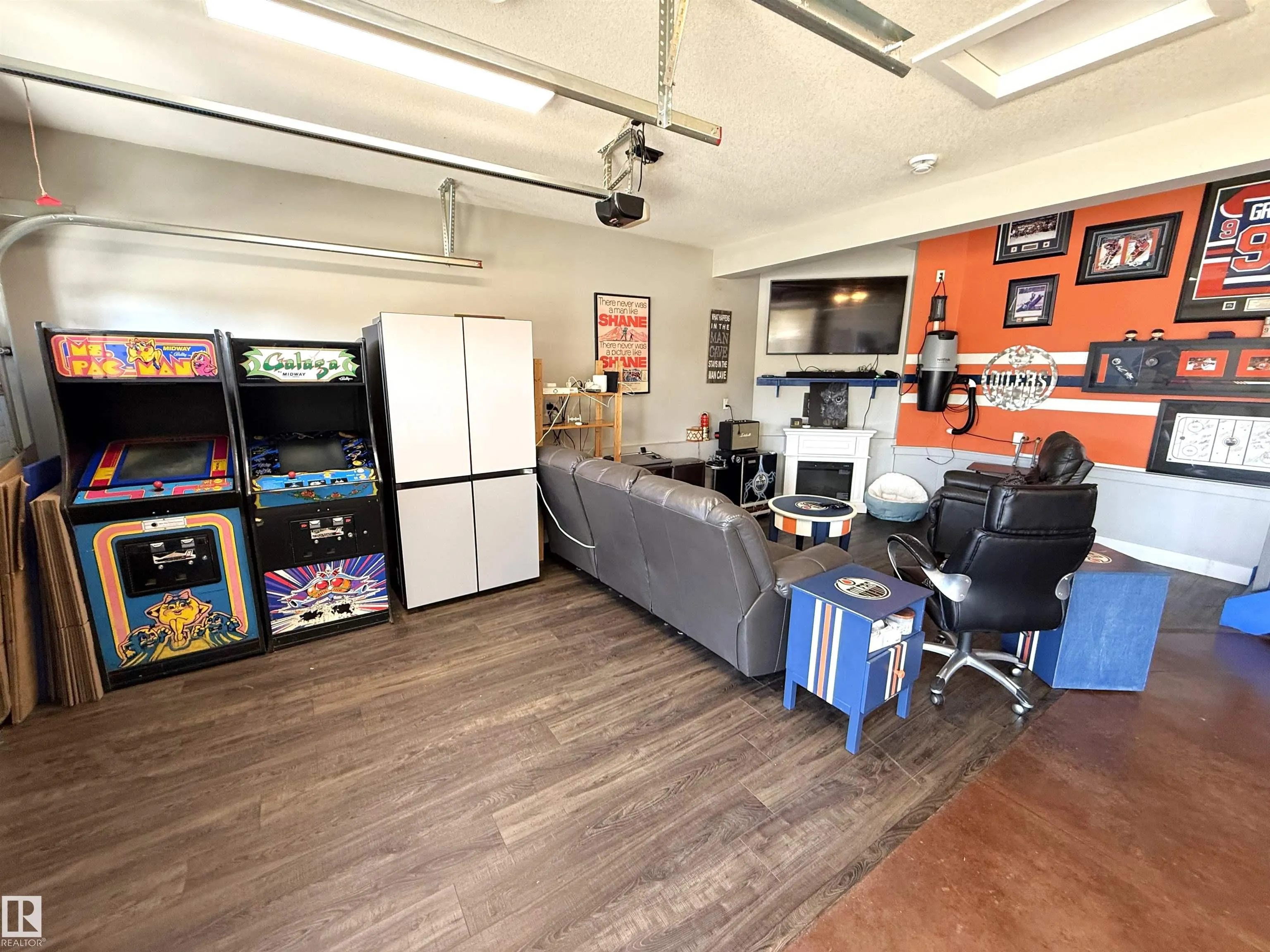 1186 GENESIS LAKE Boulevard