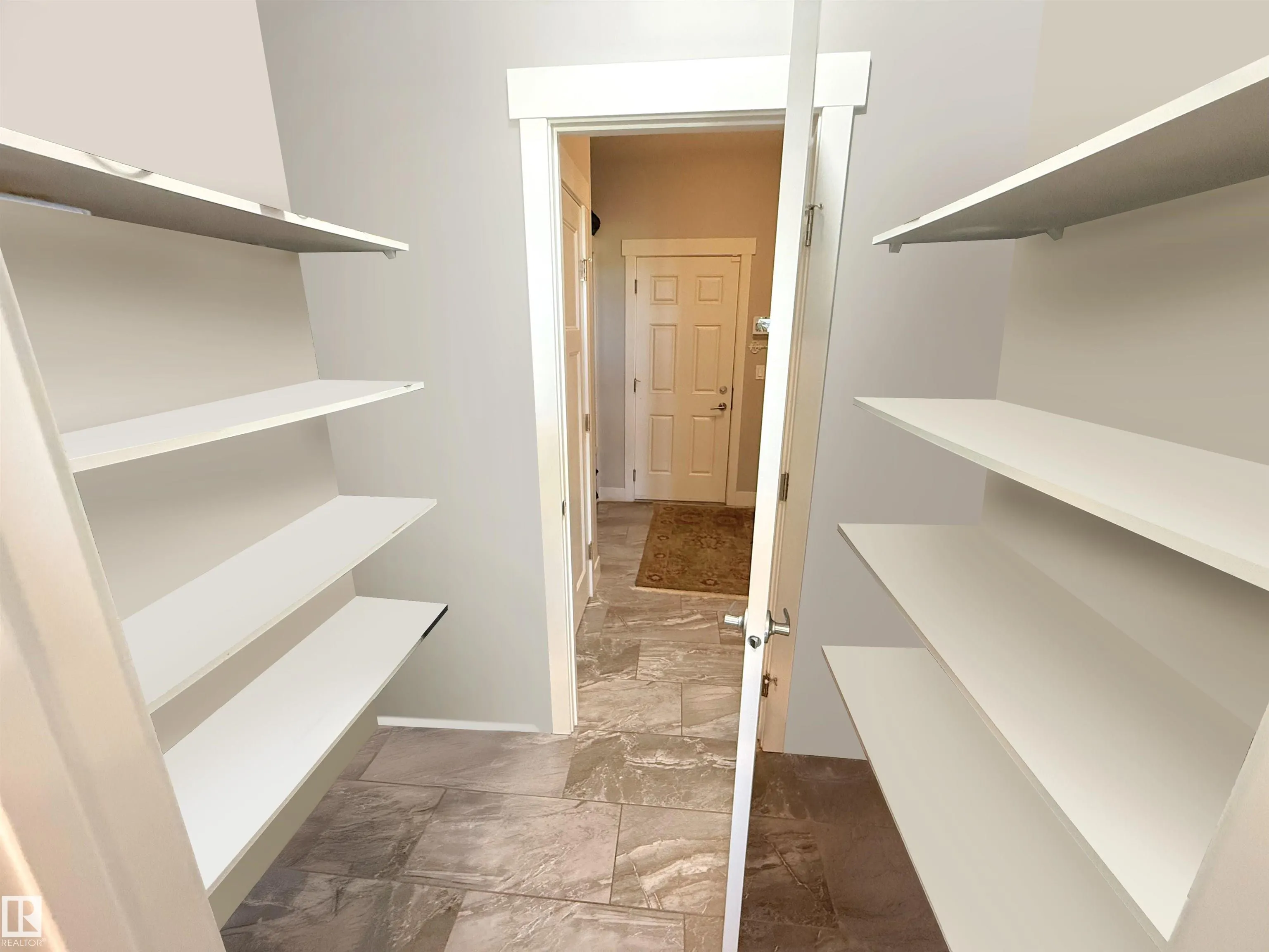 1186 GENESIS LAKE Boulevard