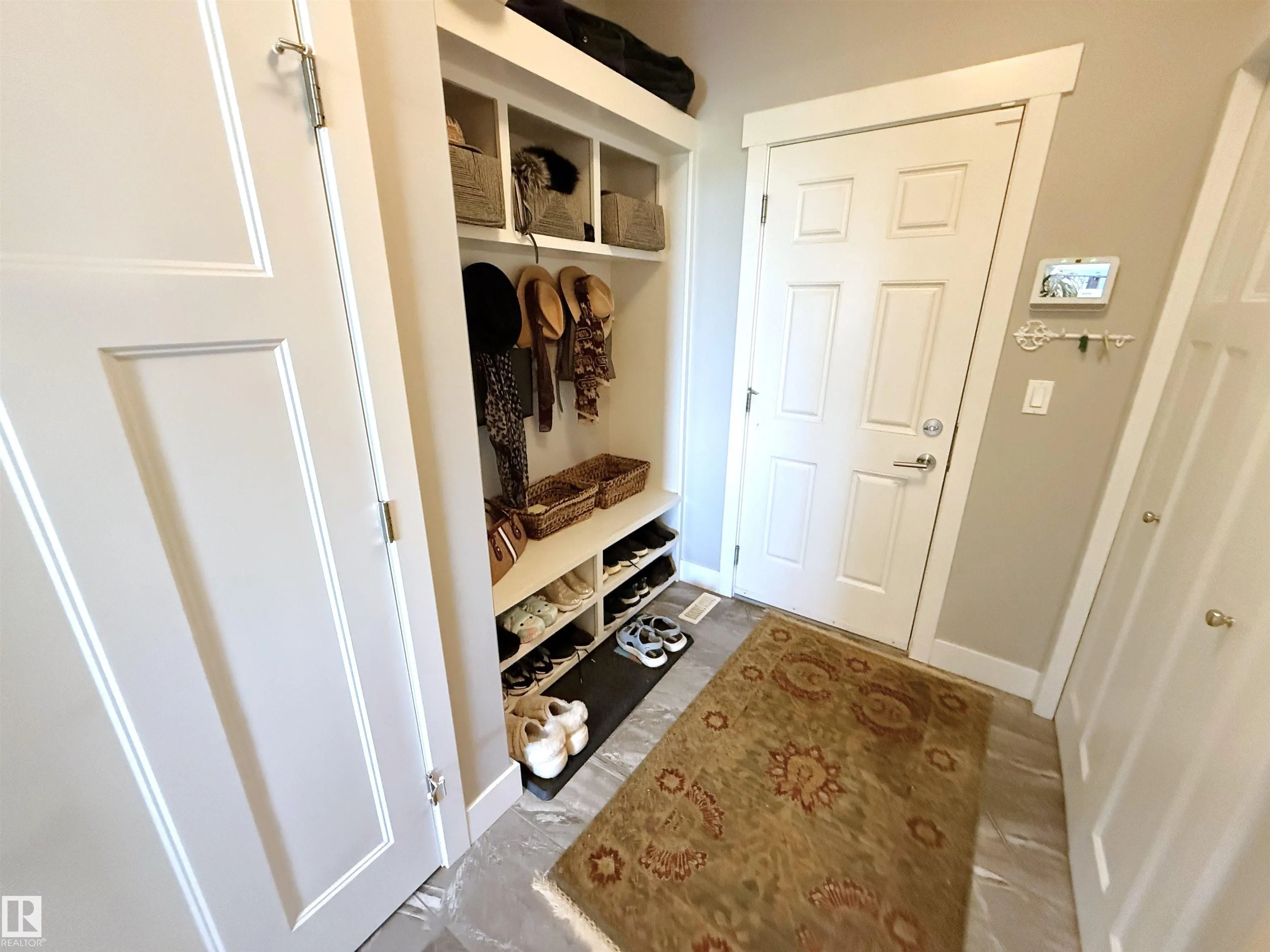 1186 GENESIS LAKE Boulevard