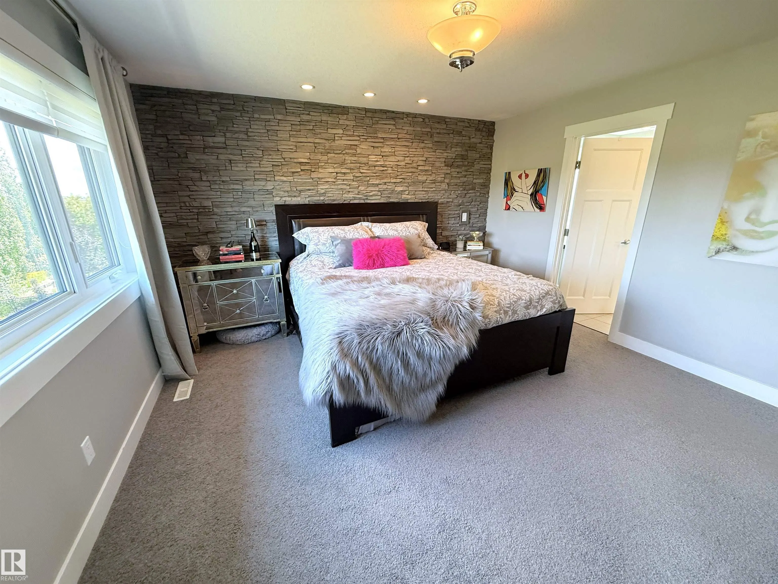 1186 GENESIS LAKE Boulevard