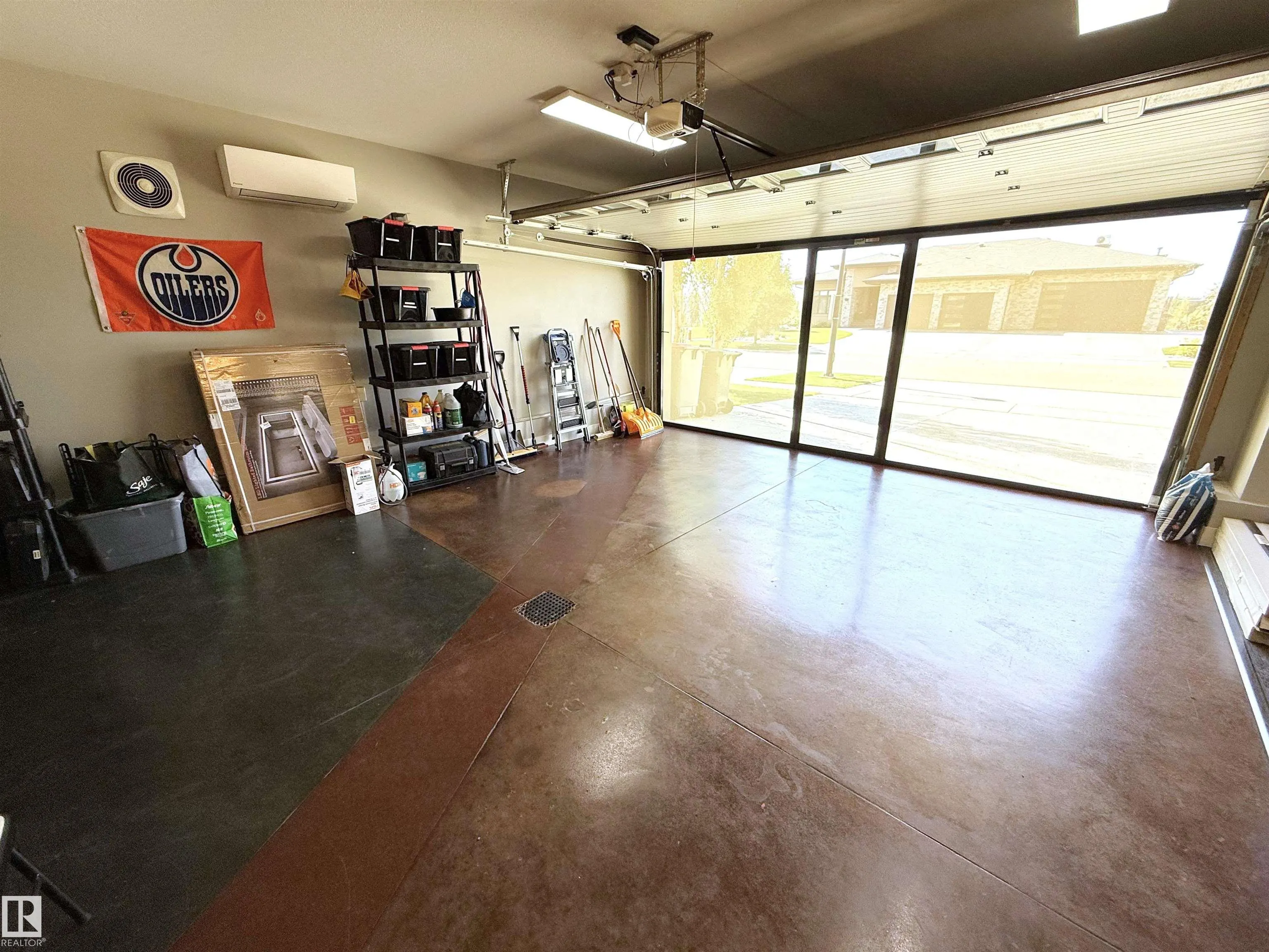 1186 GENESIS LAKE Boulevard