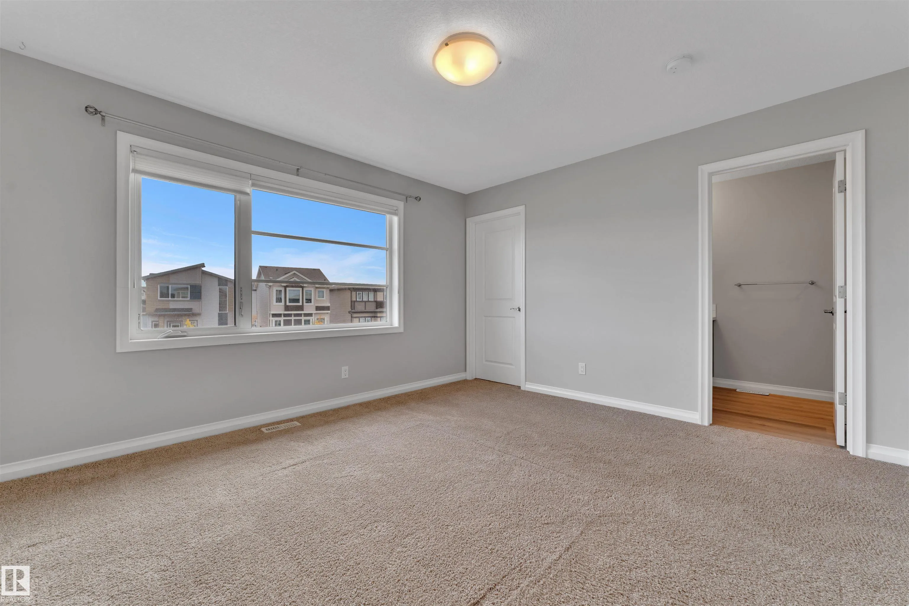 176 CHARLESWORTH Drive