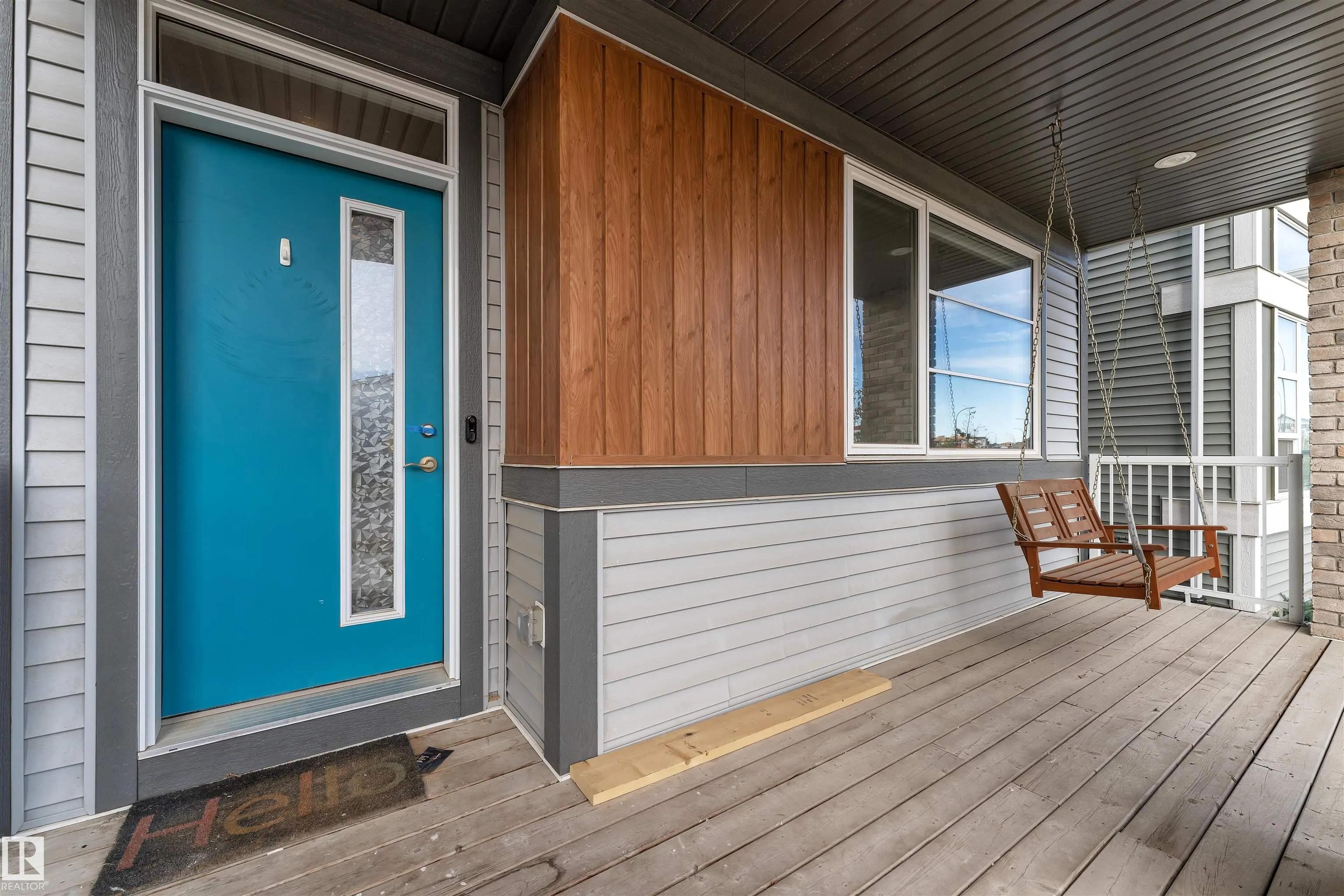 176 CHARLESWORTH Drive