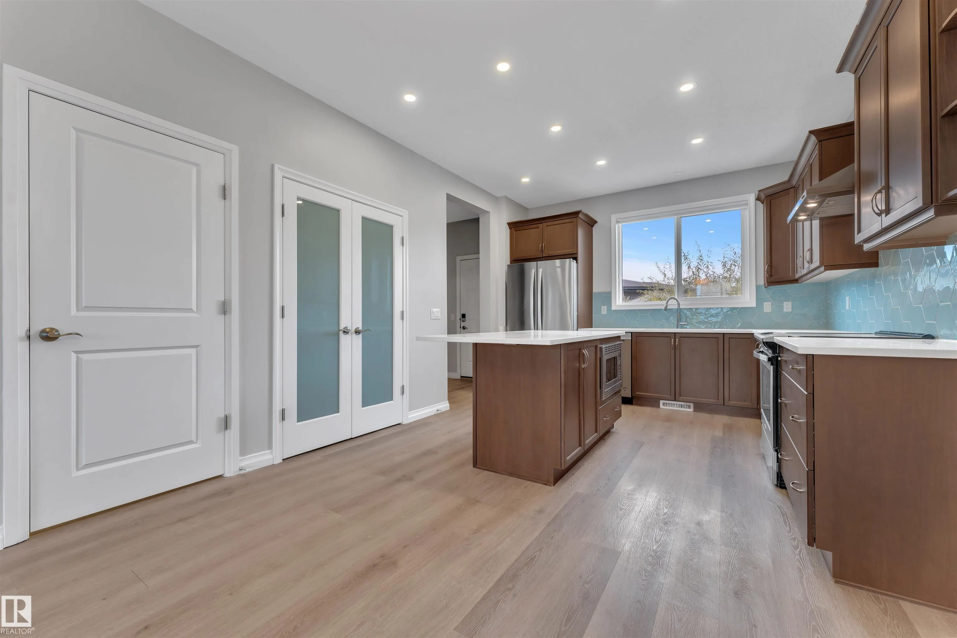 176 CHARLESWORTH Drive