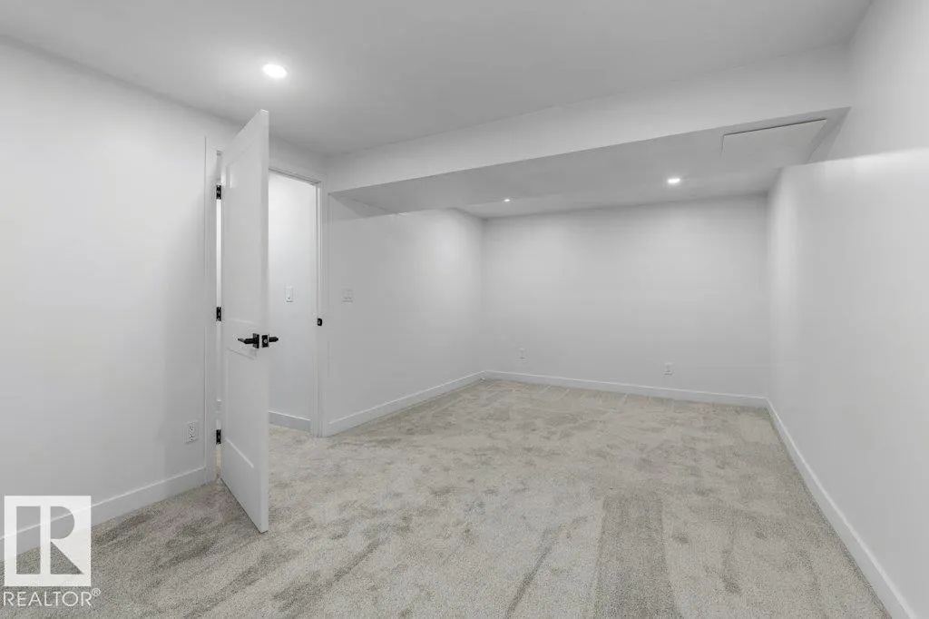 65 GREENFIELD Estates