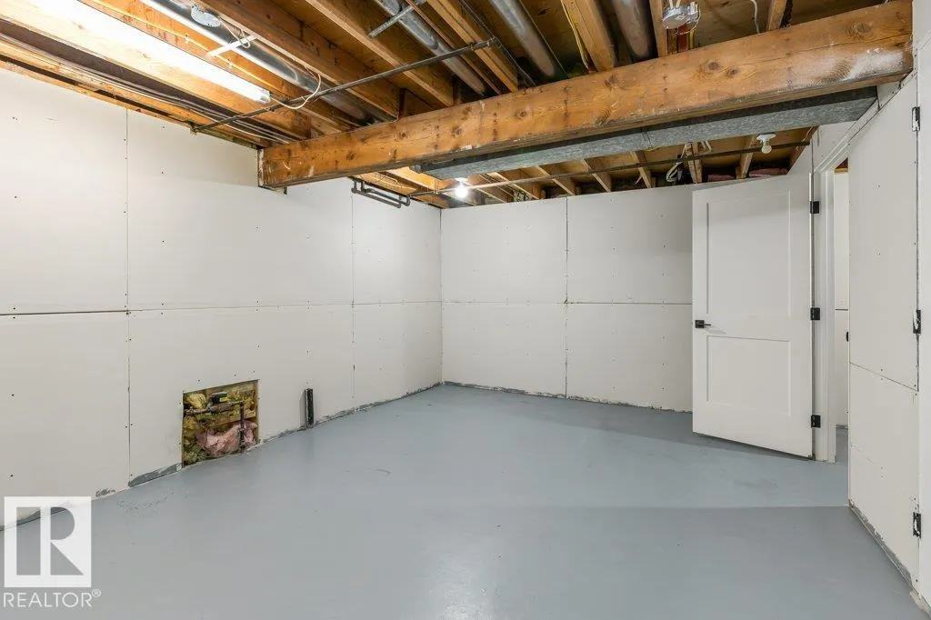 65 GREENFIELD Estates