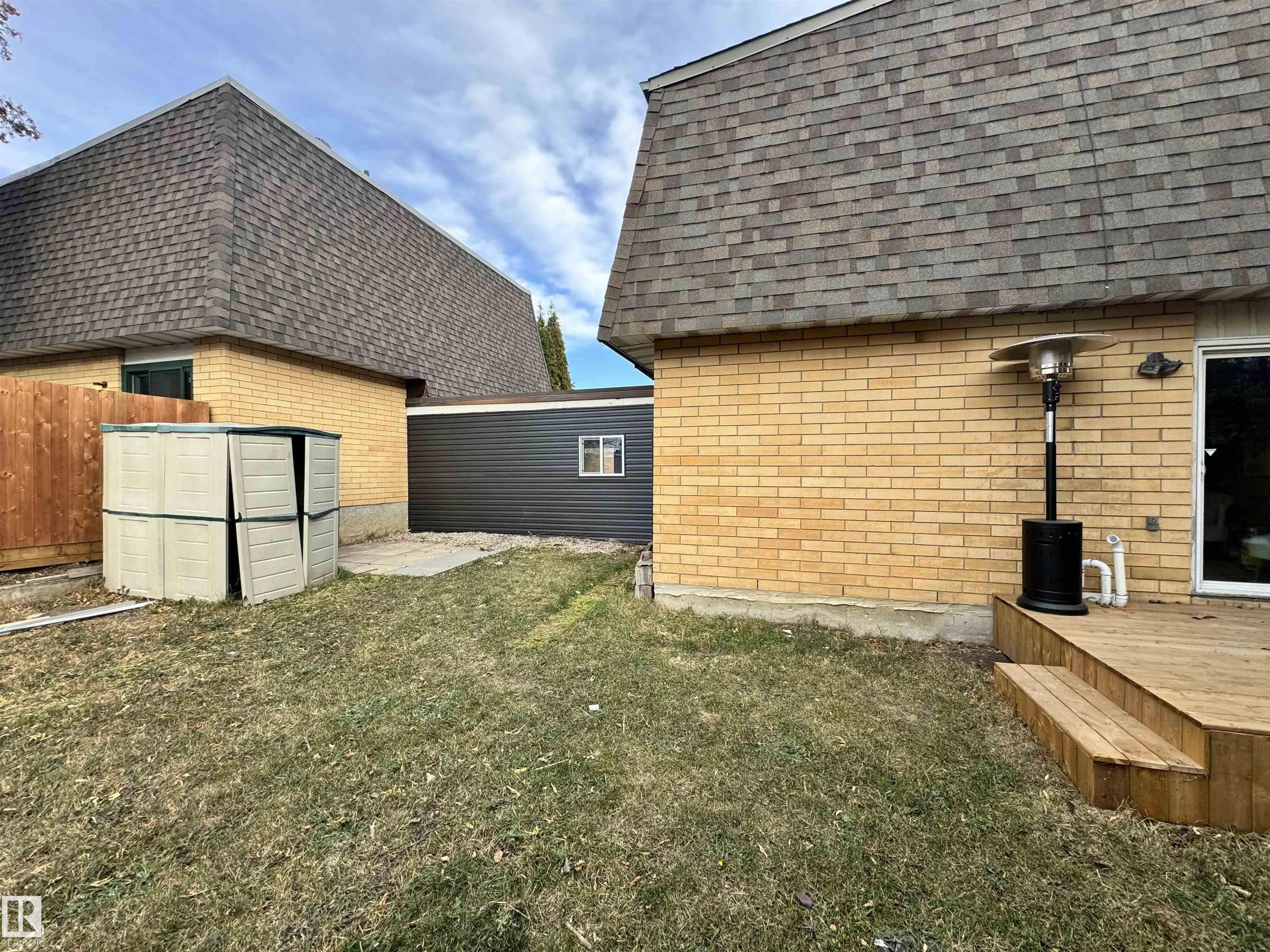 65 GREENFIELD Estates