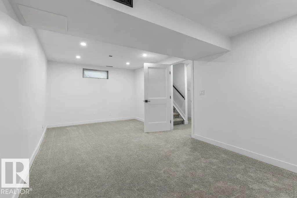 65 GREENFIELD Estates