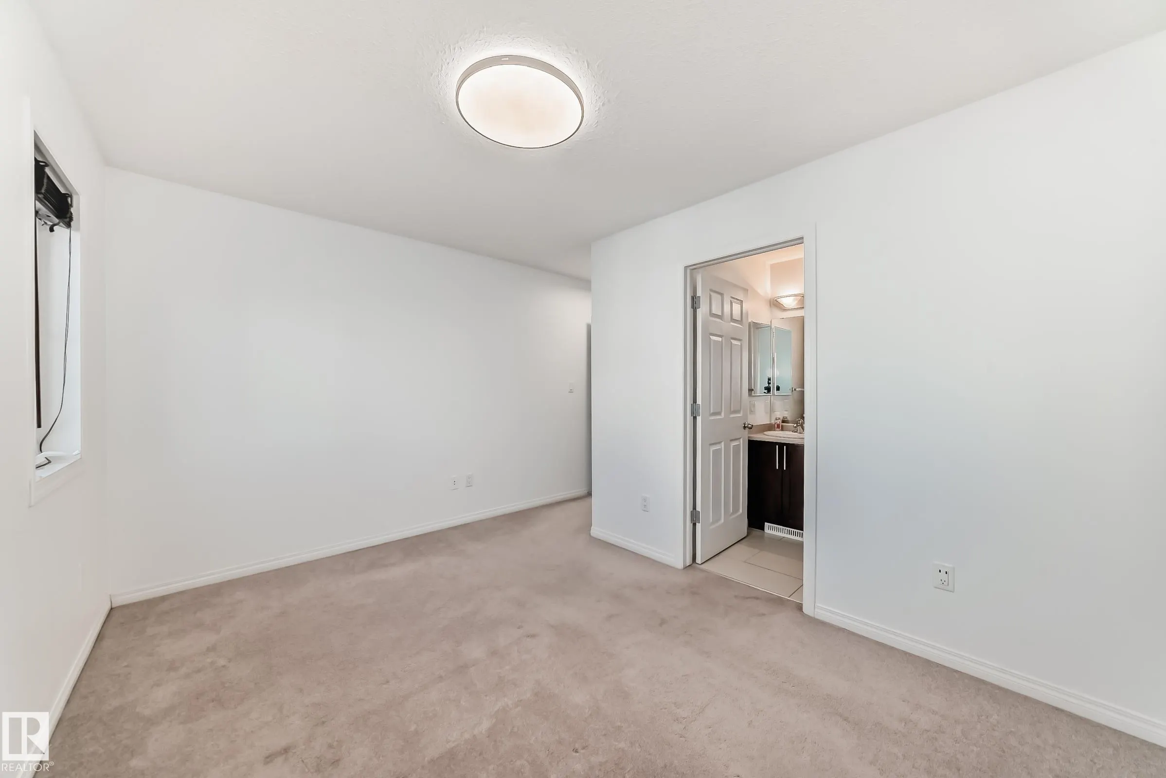 1623 Towne Centre Boulevard