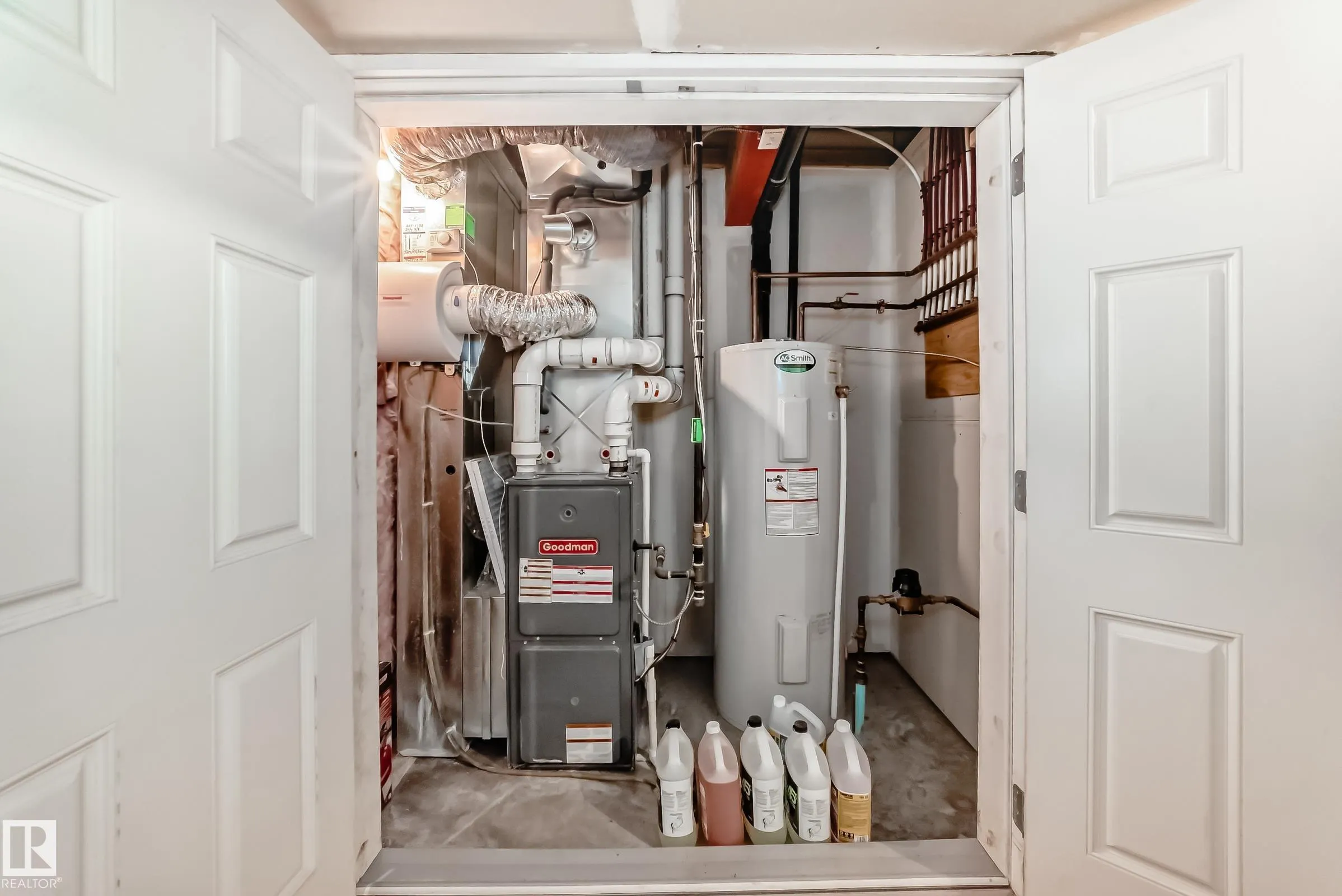 1623 Towne Centre Boulevard