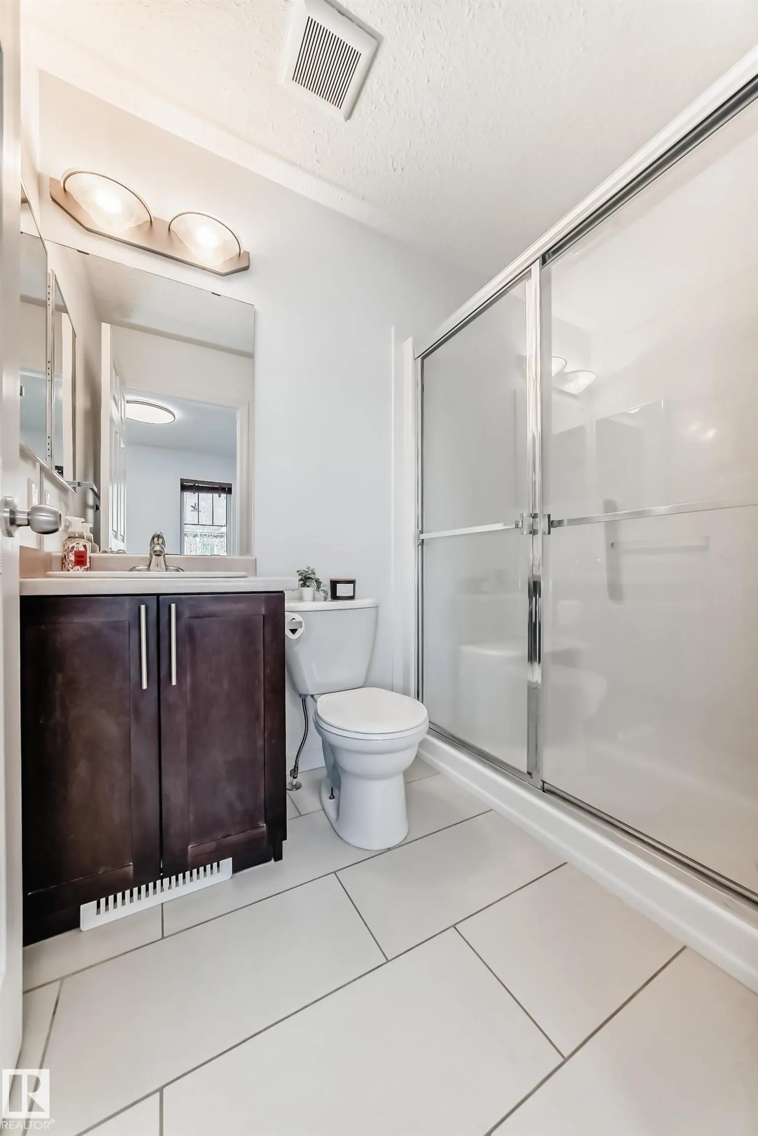 1623 Towne Centre Boulevard