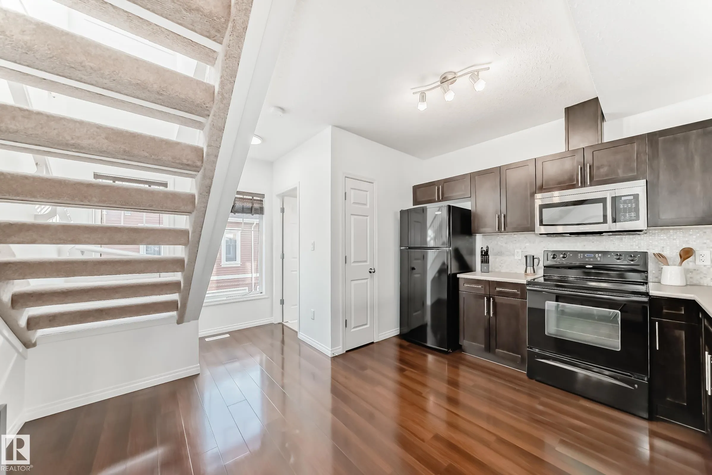 1623 Towne Centre Boulevard