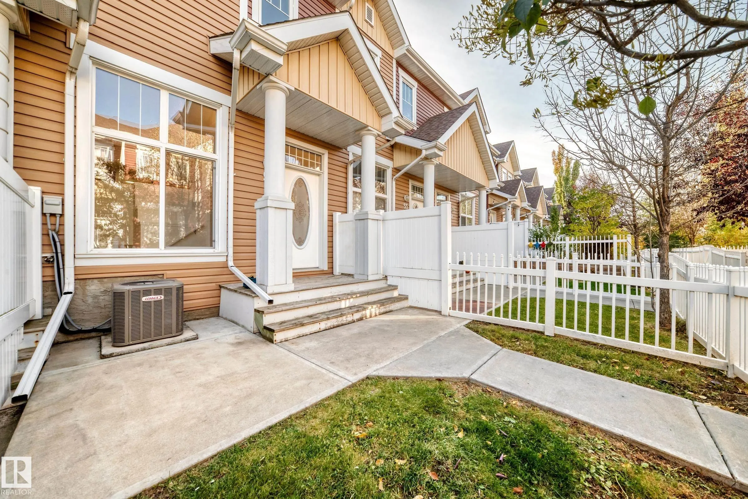 1623 Towne Centre Boulevard