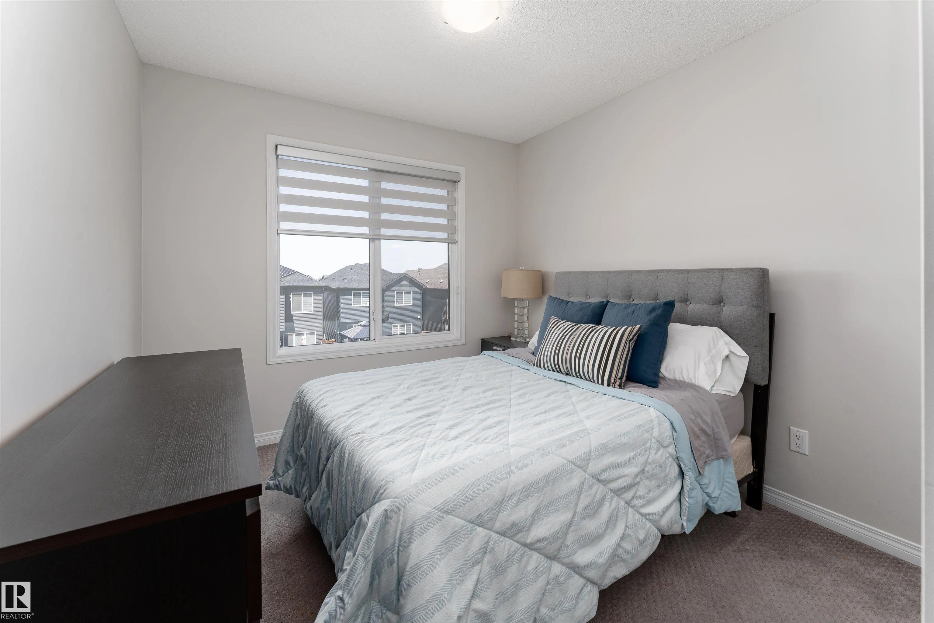 2104 PRICE LANDING Landing