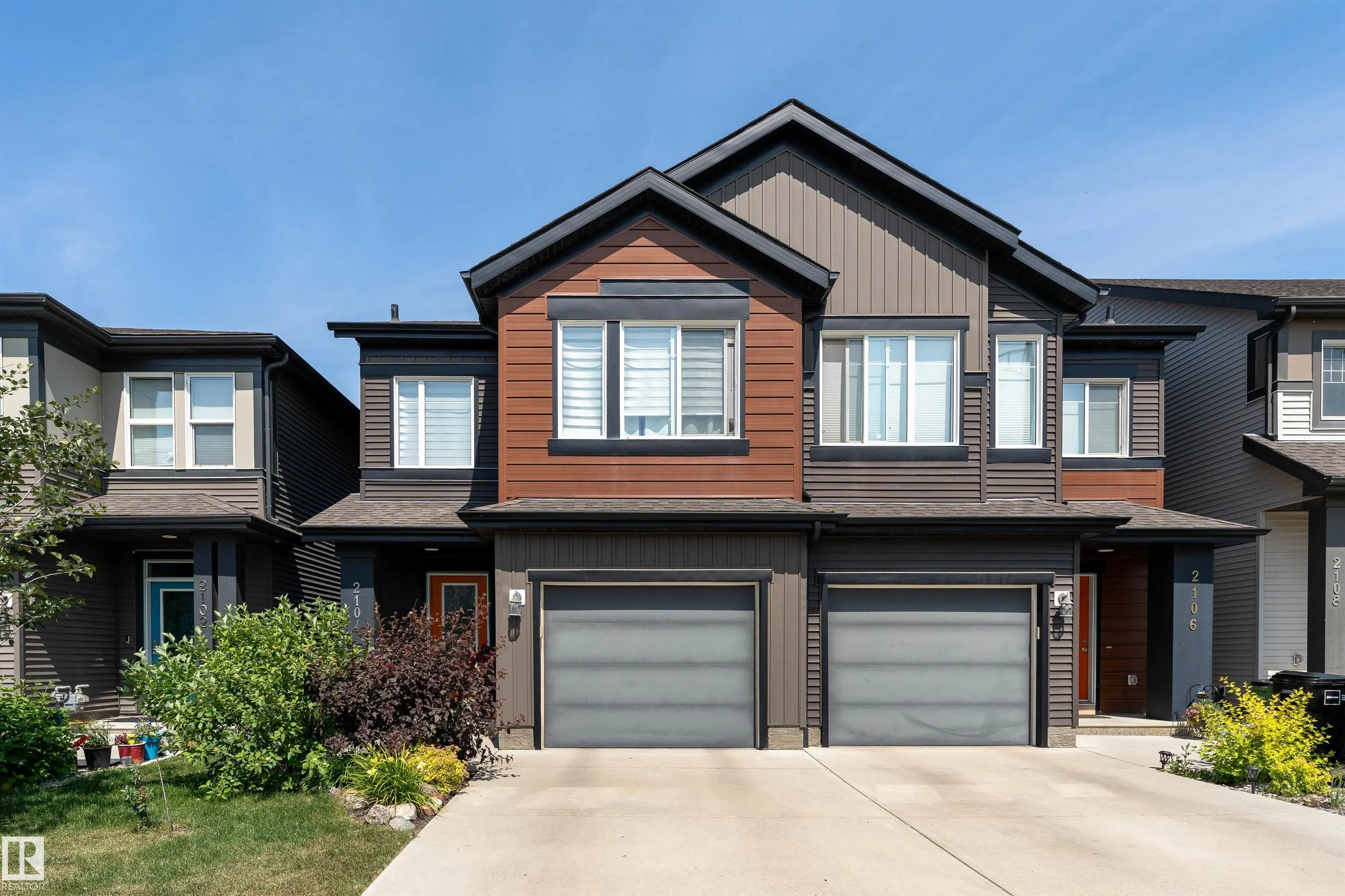 2104 PRICE LANDING Landing