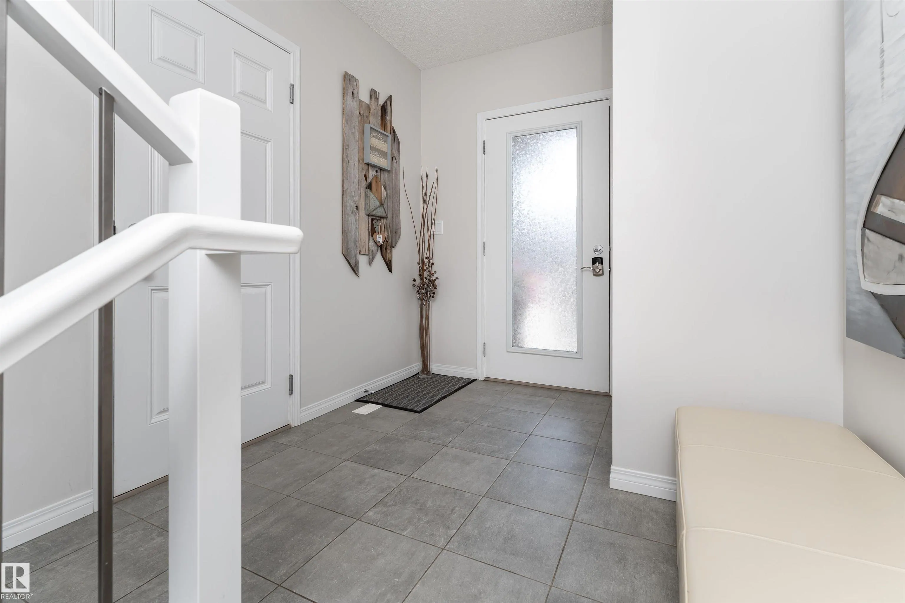 2104 PRICE LANDING Landing