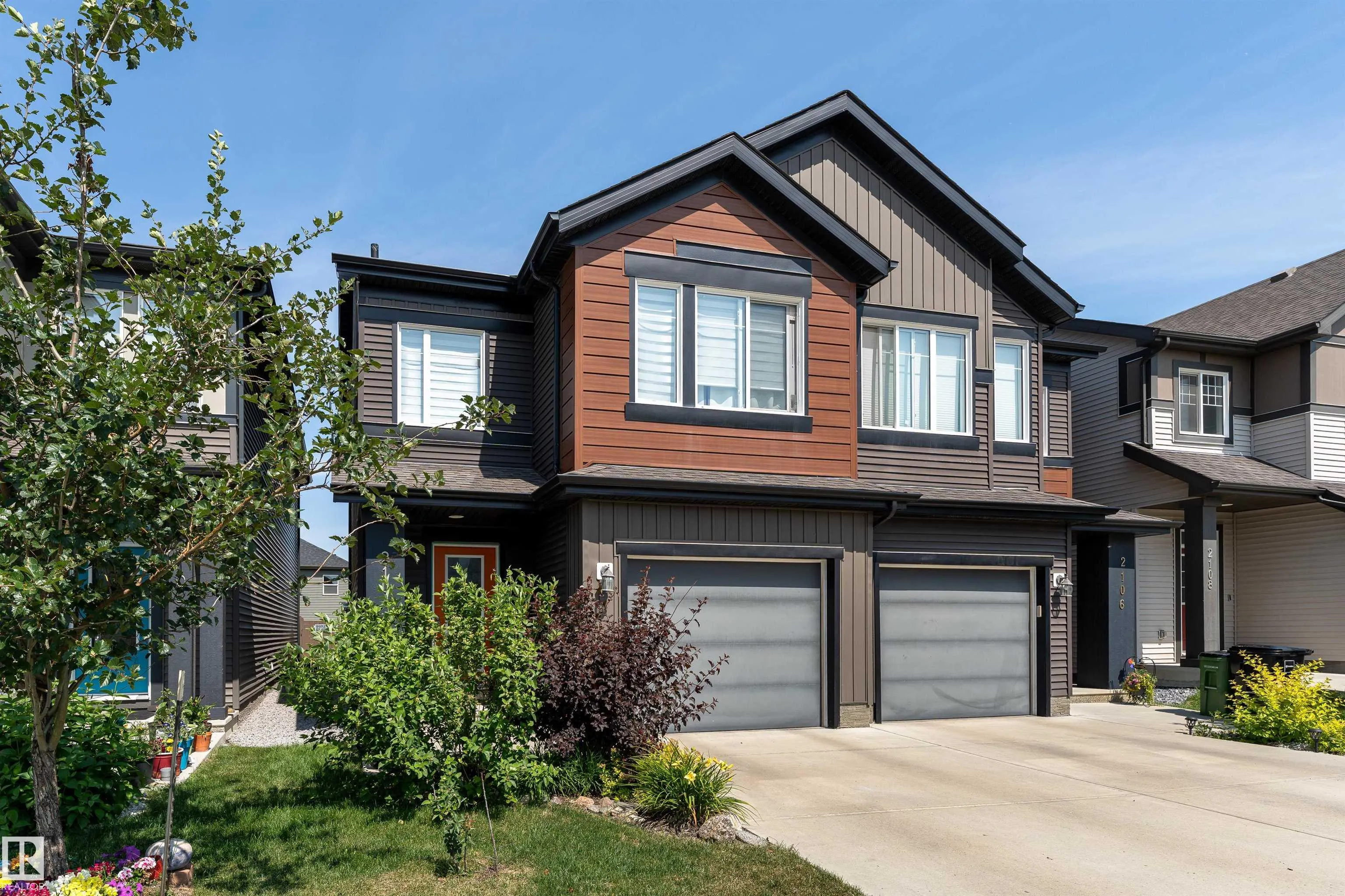 2104 PRICE LANDING Landing