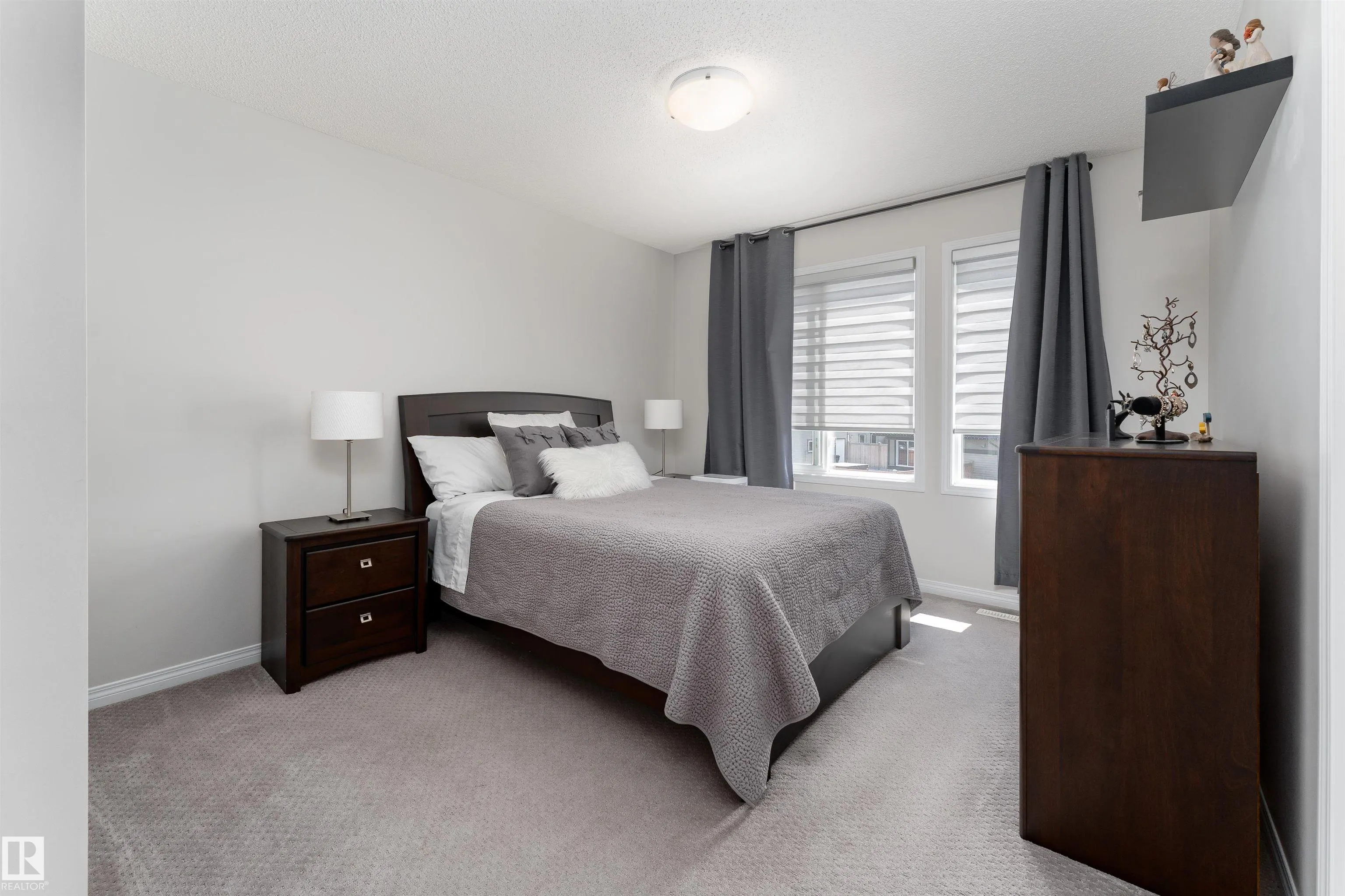 2104 PRICE LANDING Landing