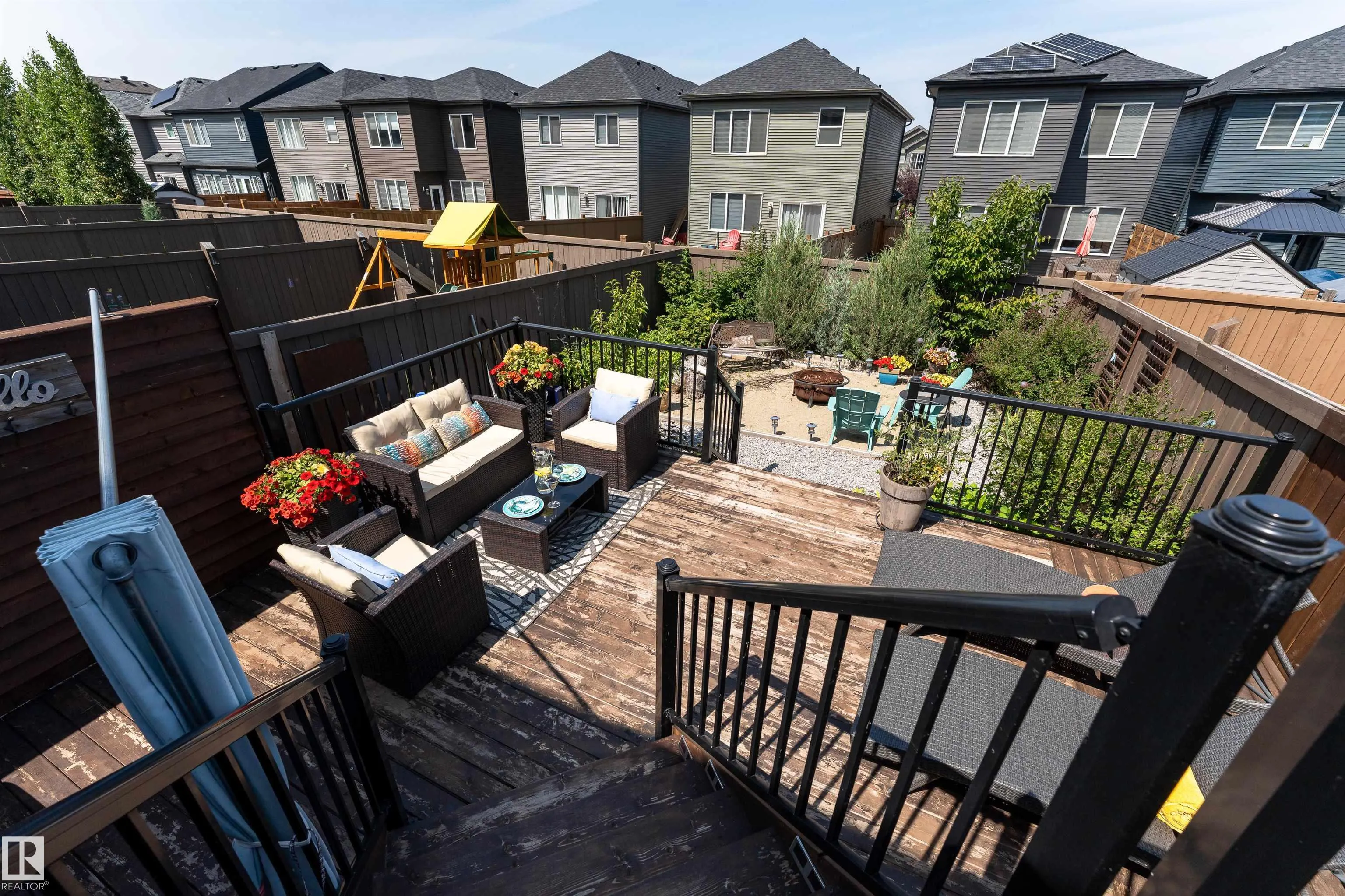 2104 PRICE LANDING Landing