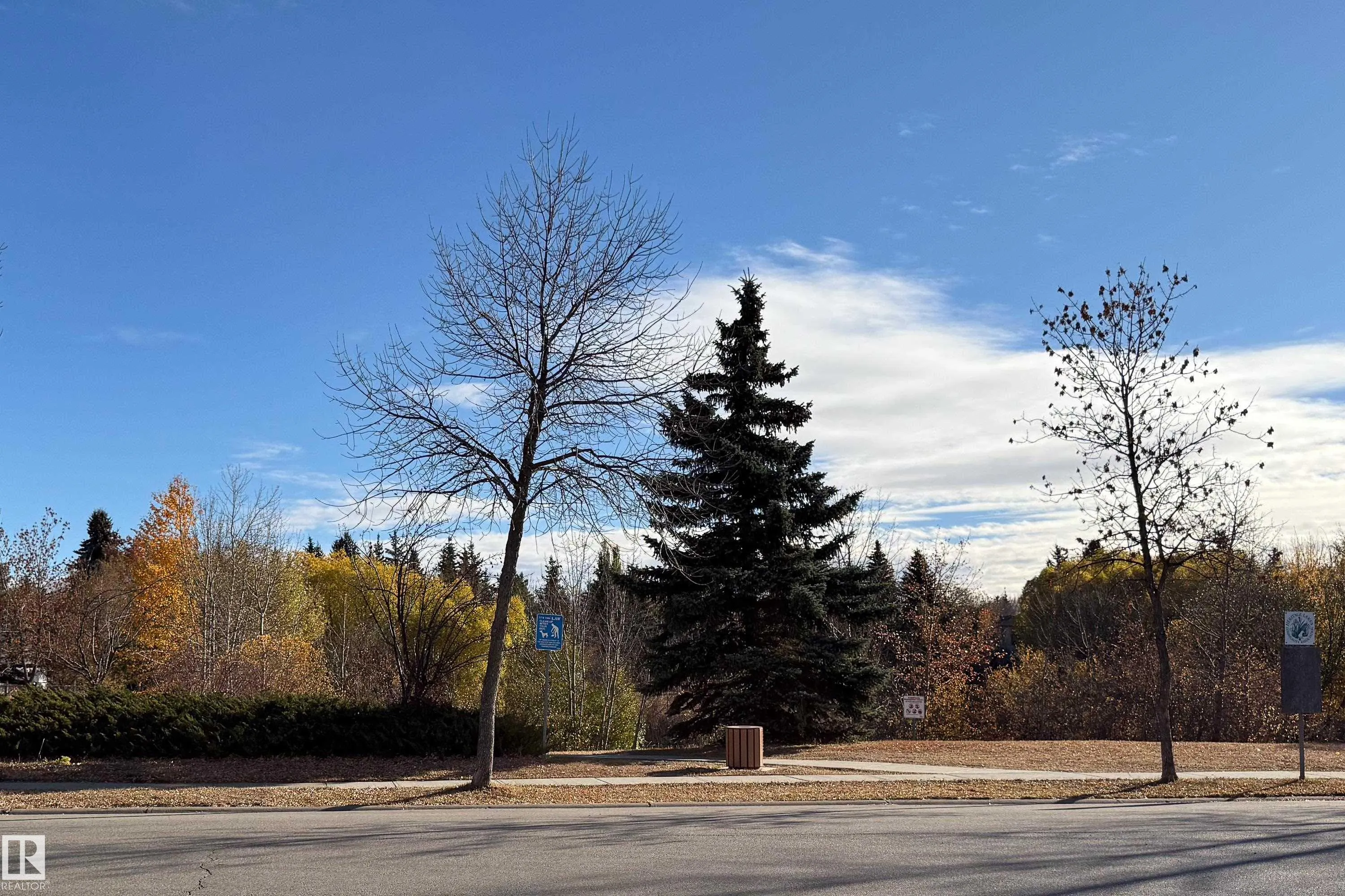 14 HERITAGE Boulevard