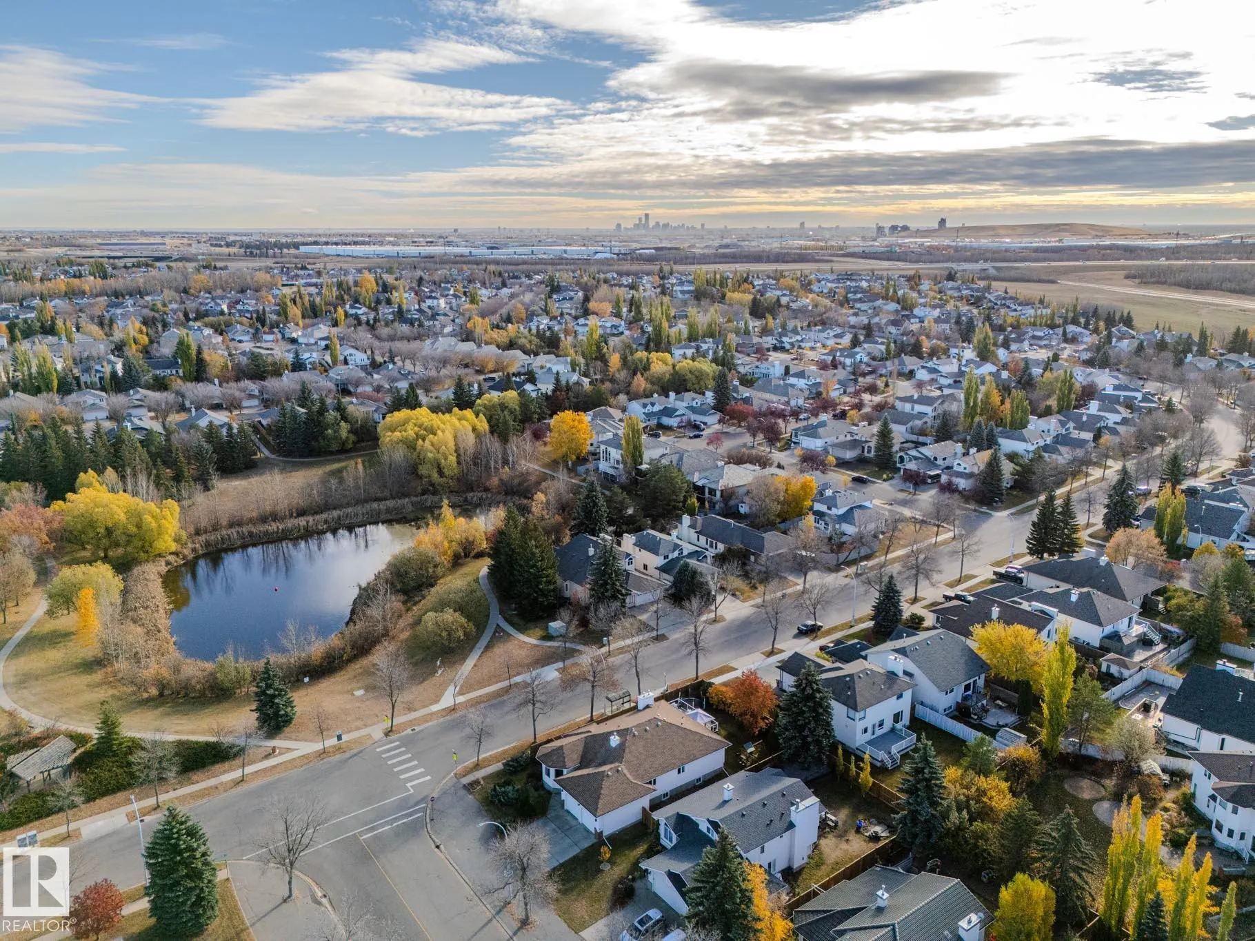 14 HERITAGE Boulevard